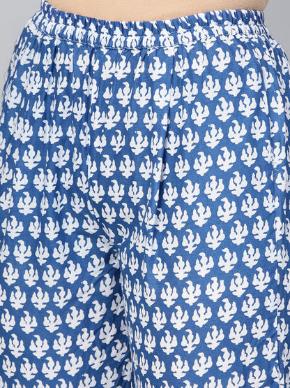 Women's Blue And White Cotton Straight Printed Kurta With Pant