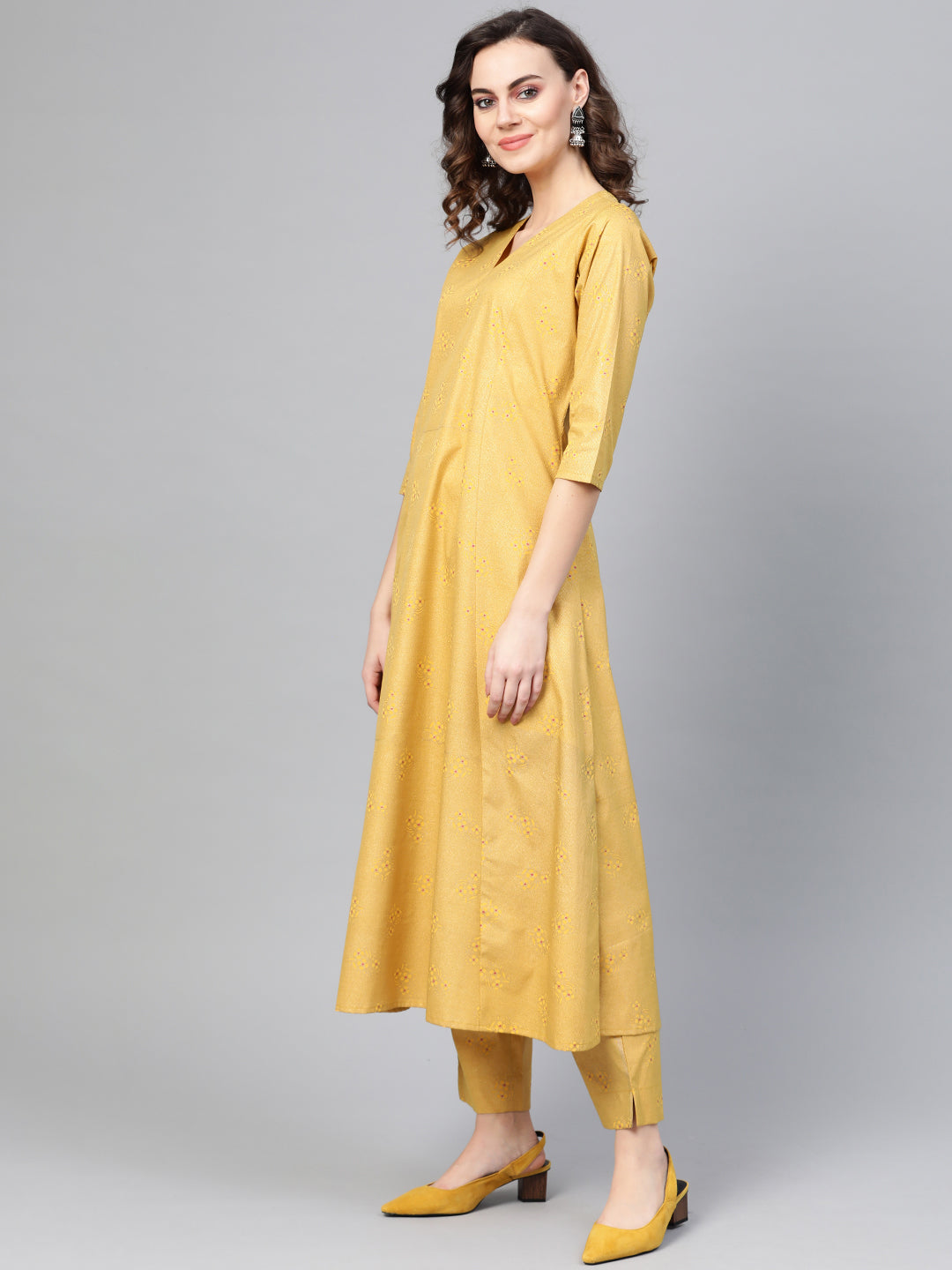 Women's Mustard Crepe Printed Kurta With Pan
