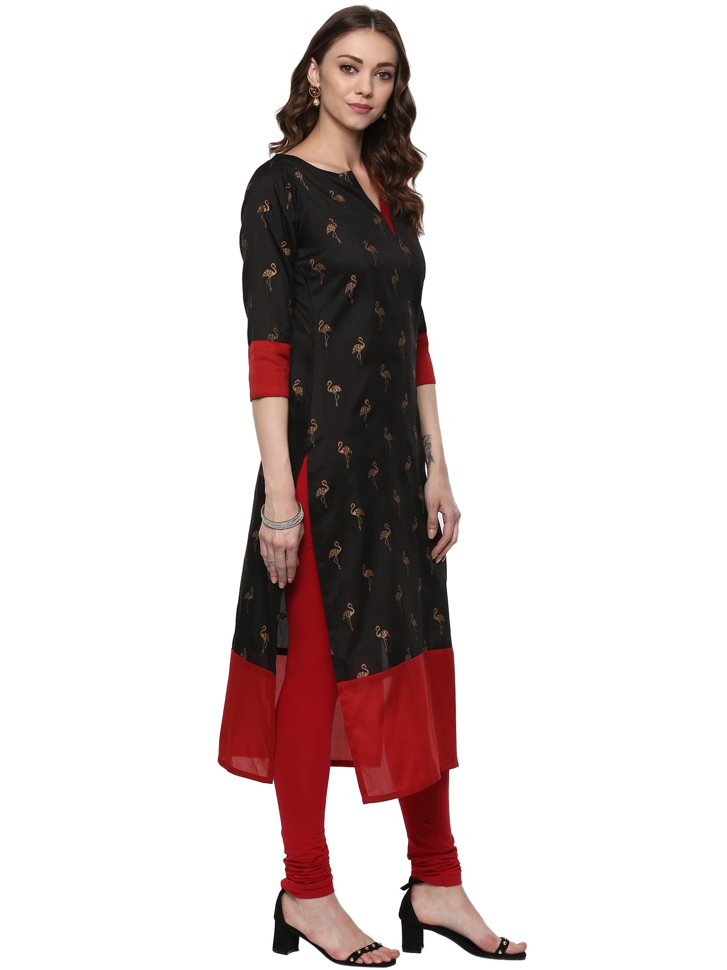 Women's Classic Black & Red Only Kurta With Metallic Flamingo Print In Gold
