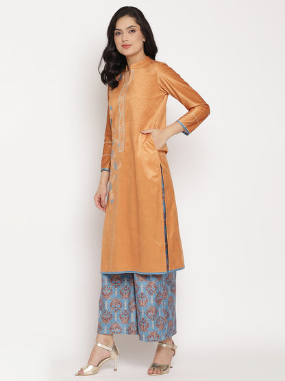 Women's Orange Color Digital Print Velvet Kurta With Palazz