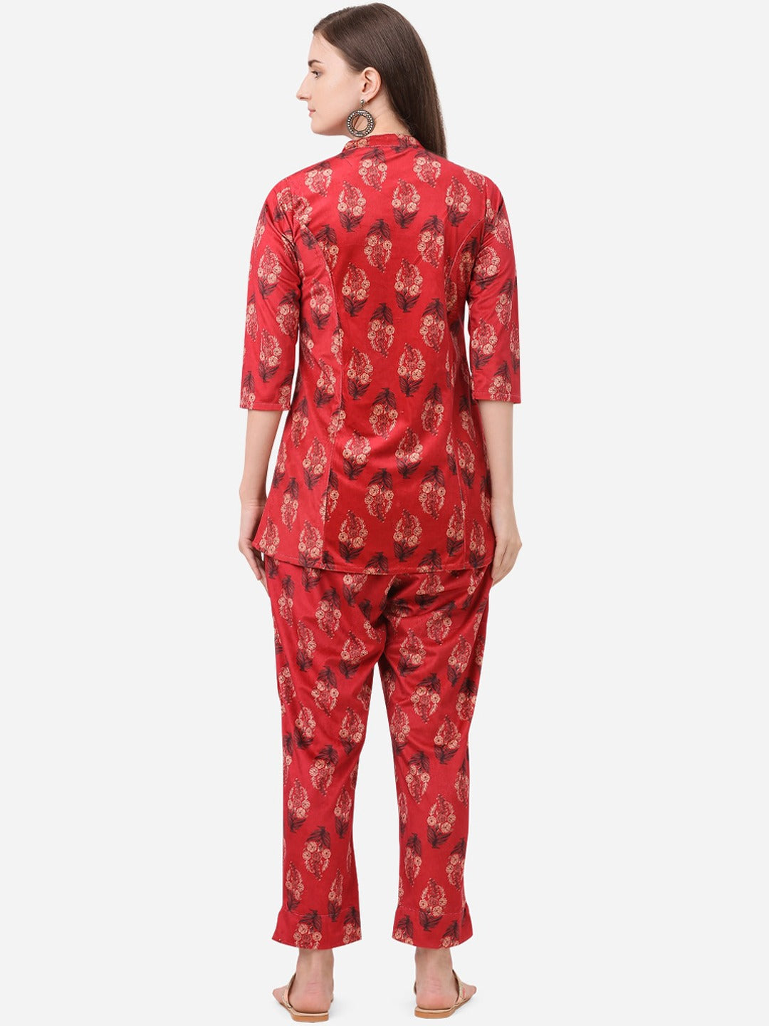 Women's Digital Print Red Velvet Kurta With Pan