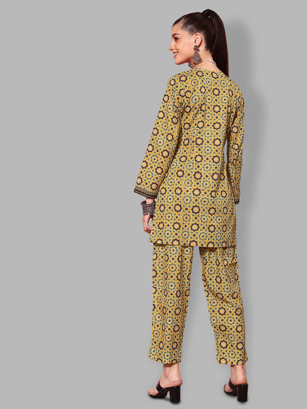 Color_Mustard