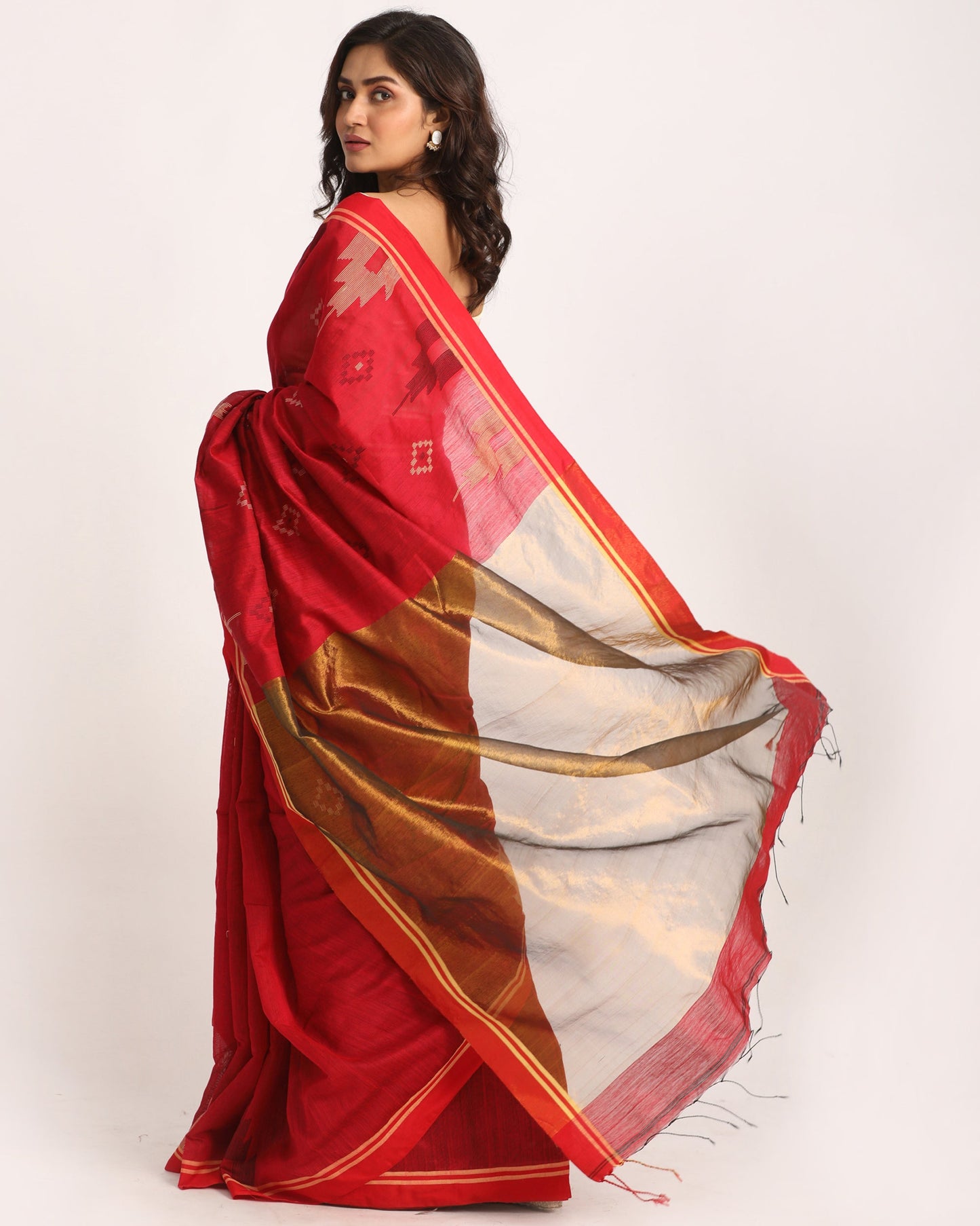 Women's Red Cotton Blend Handloom Jamdani Saree