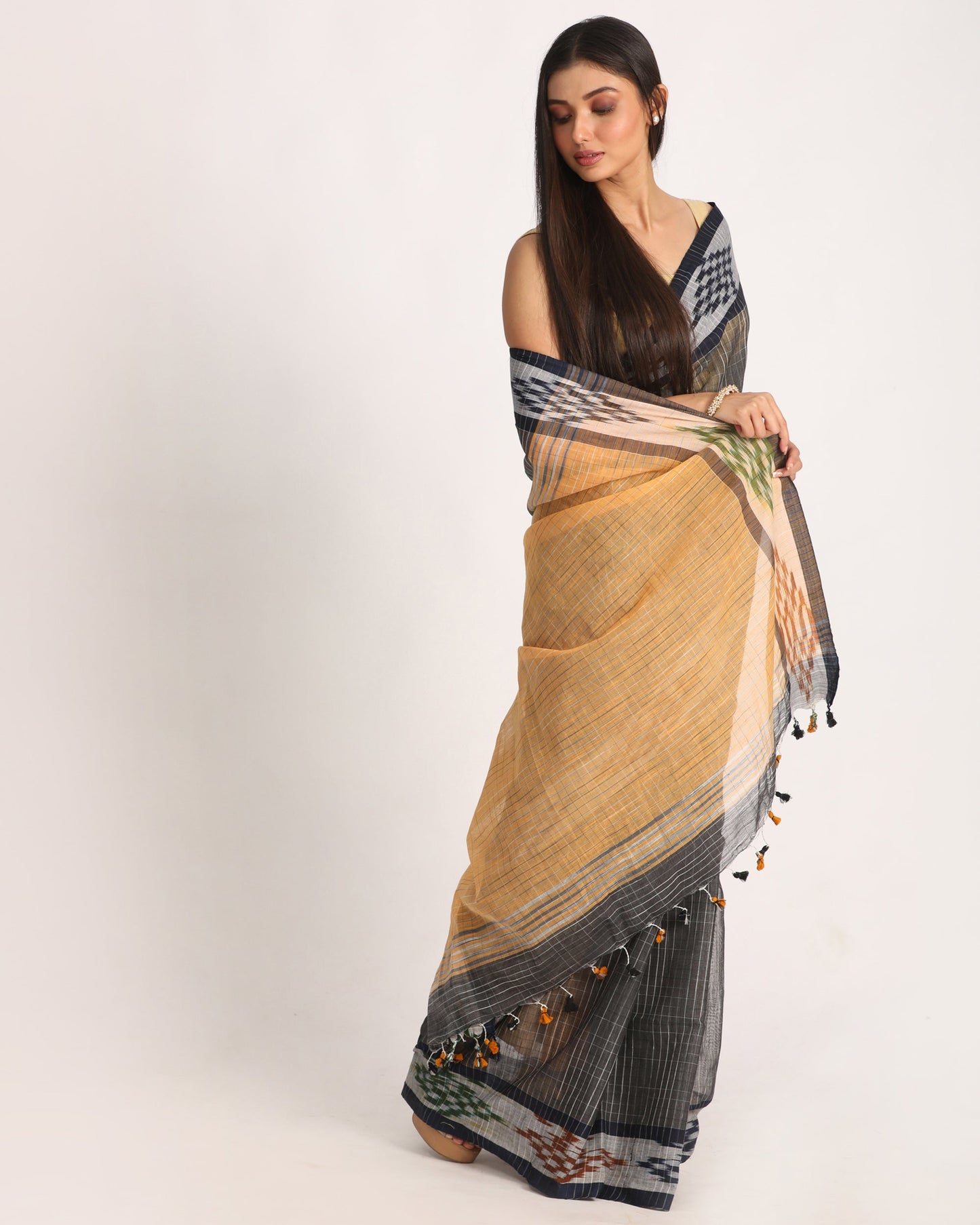 Women's Kotki Border Deep Grey Cotton Blend Handloom Saree