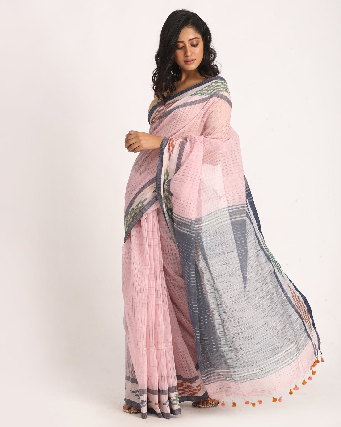Women's Kotki Border Light Pink Cotton Blend Handloom Saree