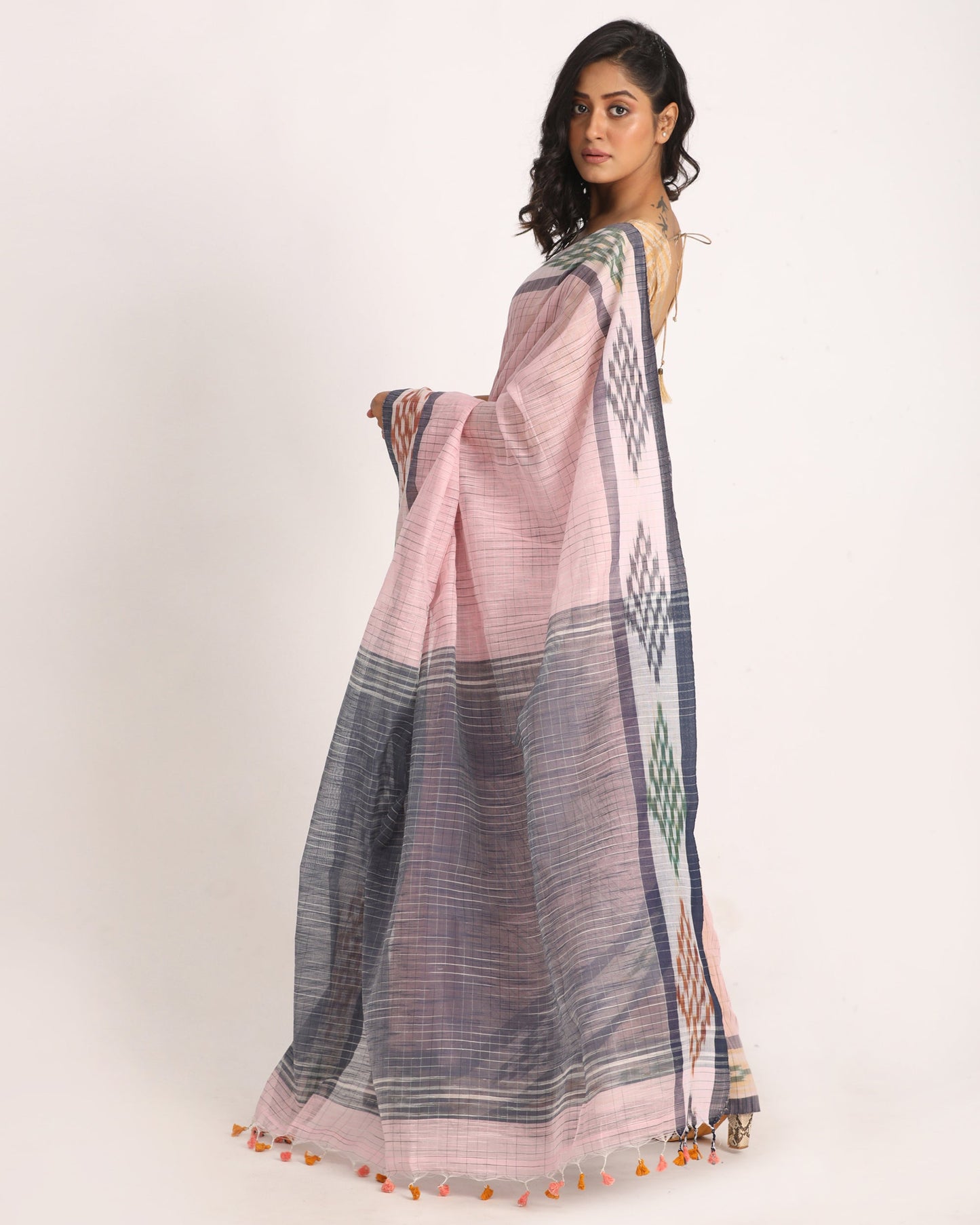 Women's Kotki Border Light Pink Cotton Blend Handloom Saree
