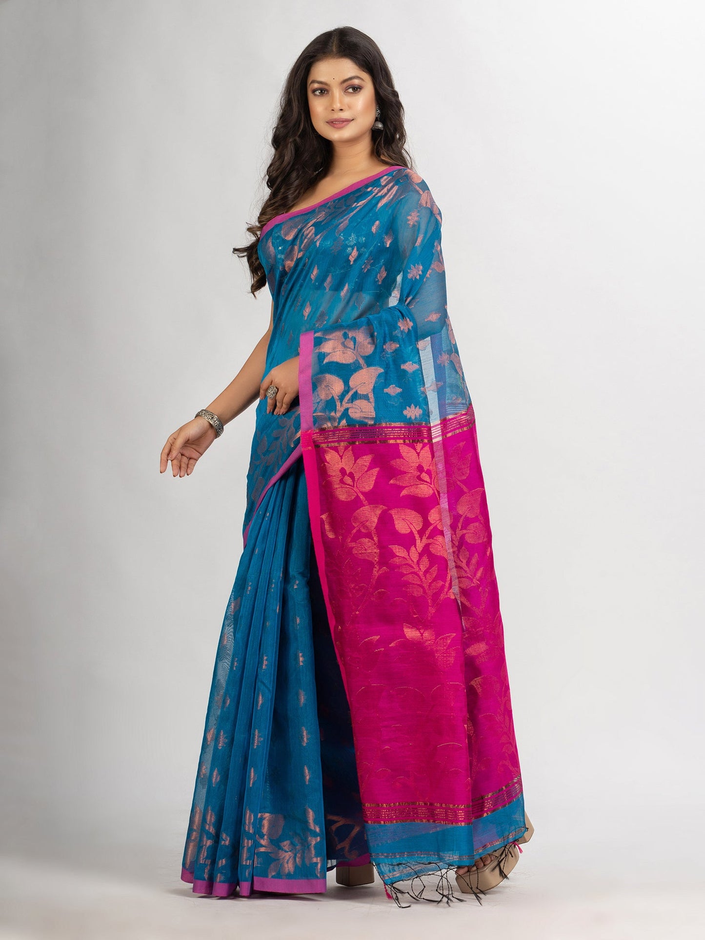Women's Sky Blue Cotton Blend Handloom Tangail Saree