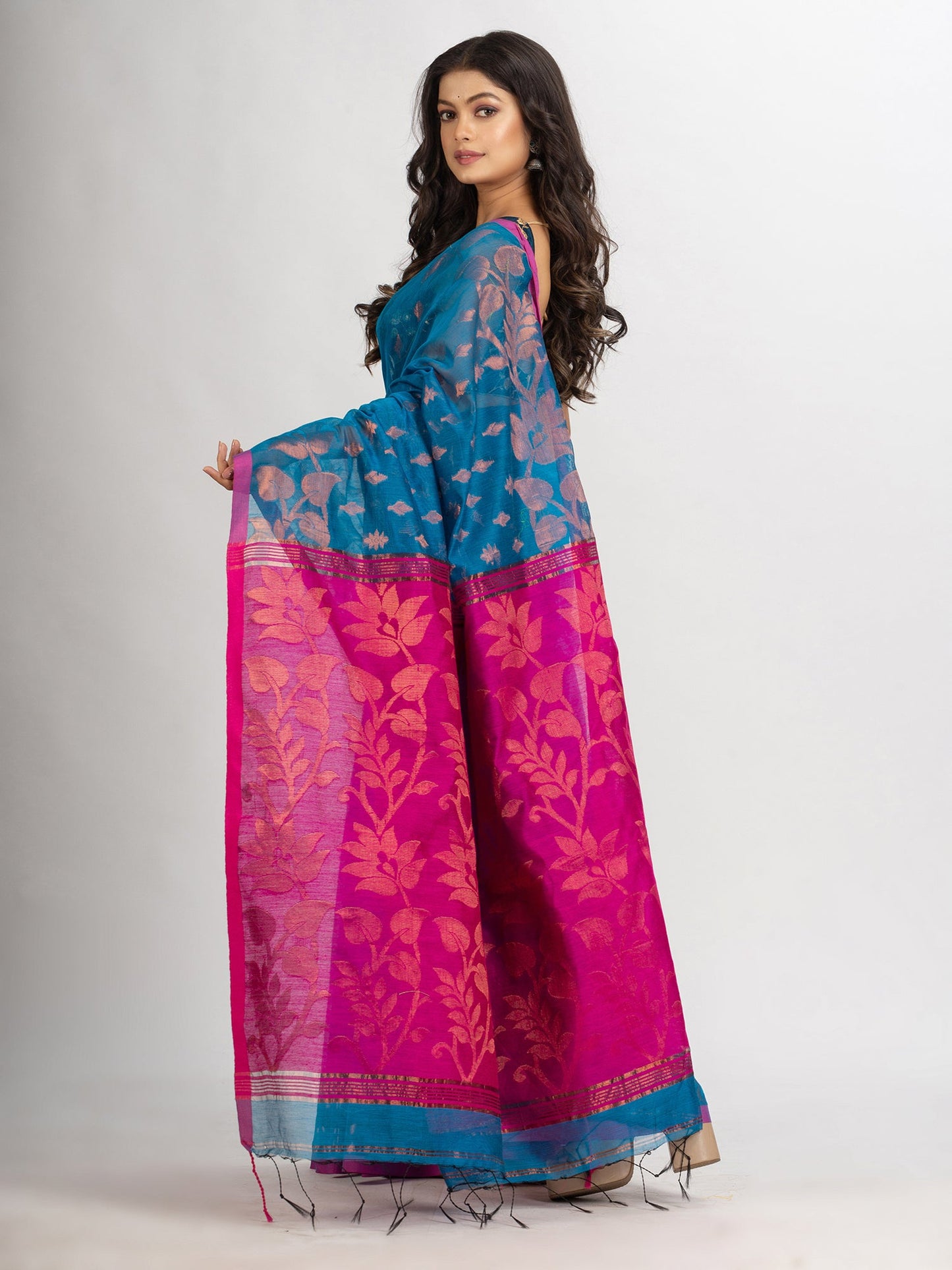 Women's Sky Blue Cotton Blend Handloom Tangail Saree