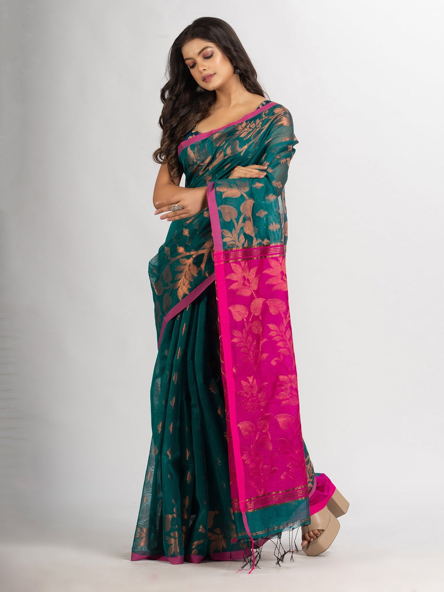 Women's Raja Cotton Blend Handloom Tangail Saree