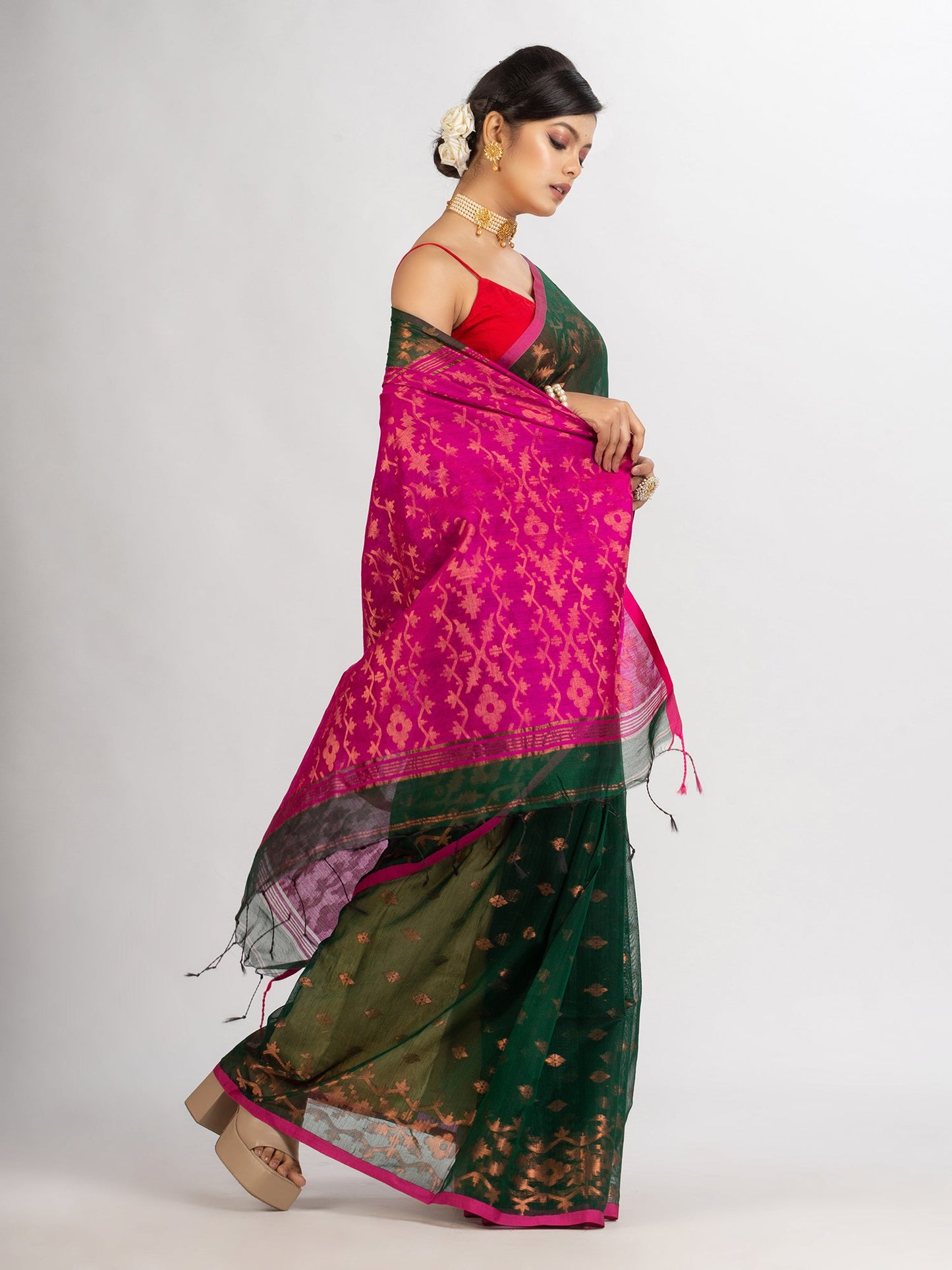 Women's Battle Green Cotton Blend Handloom Tangail Saree