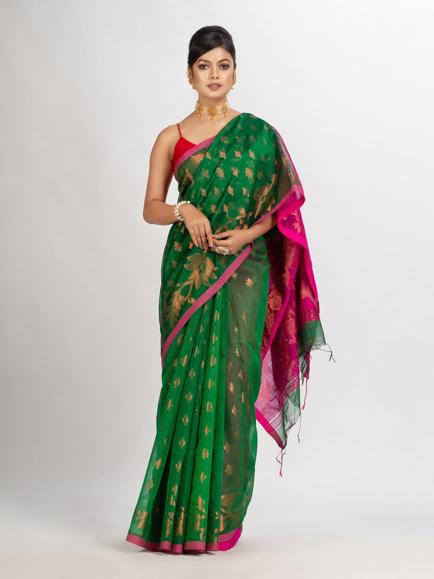 Women's Green Cotton Blend Handloom Tangail Saree