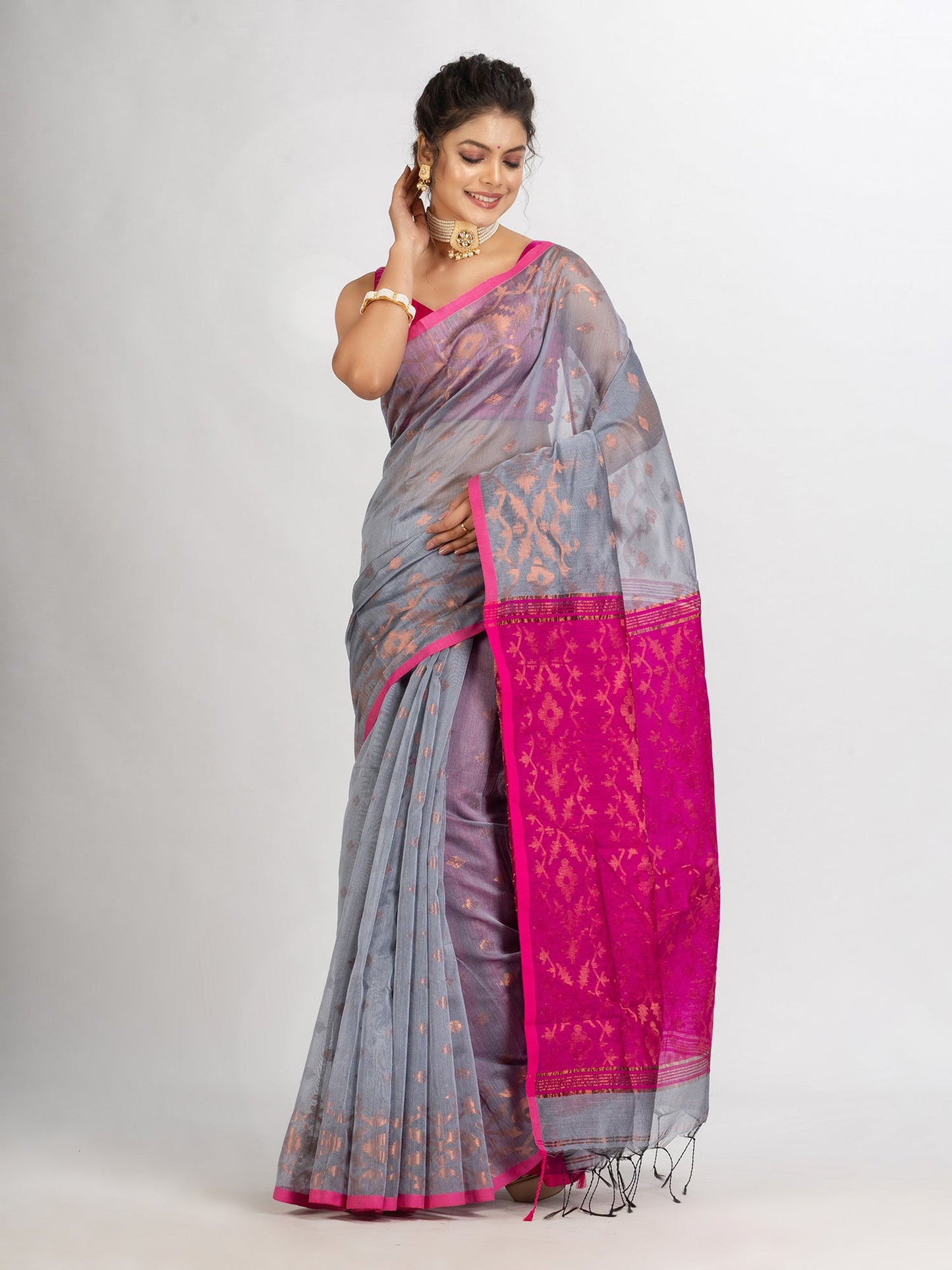 Women's Silver Gray Cotton Blend Handloom Tangail Saree