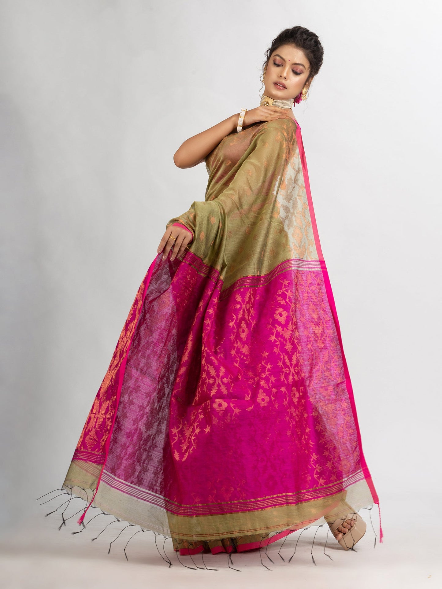 Women's Muga Cotton Blend Handloom Tangail Saree