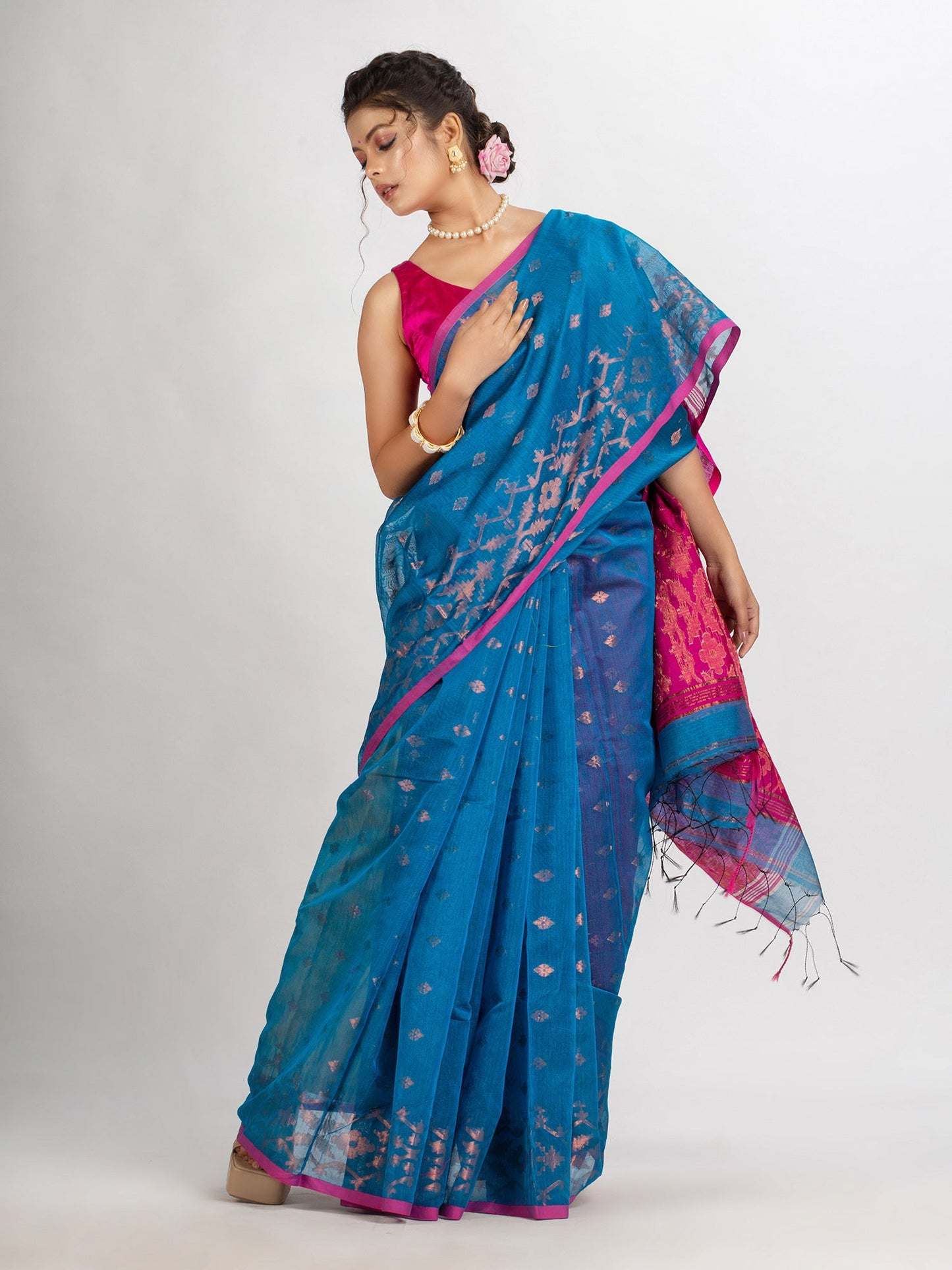 Women's Tute Cotton Blend Handloom Tangail Saree