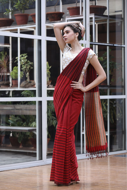 Women's Red black handwoven cotton saree