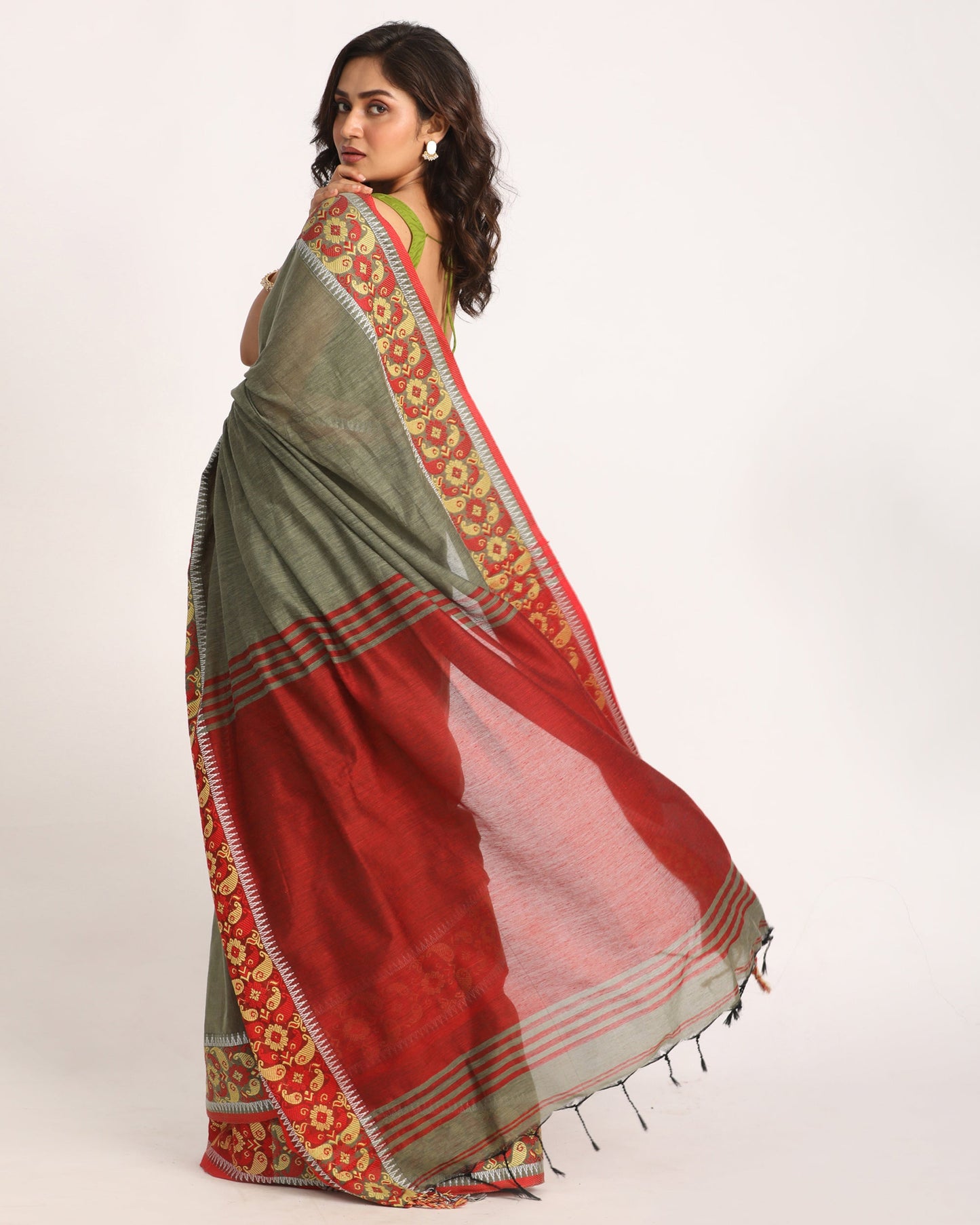 Women's Pastel Grey Handloom Cotton Tangail Saree