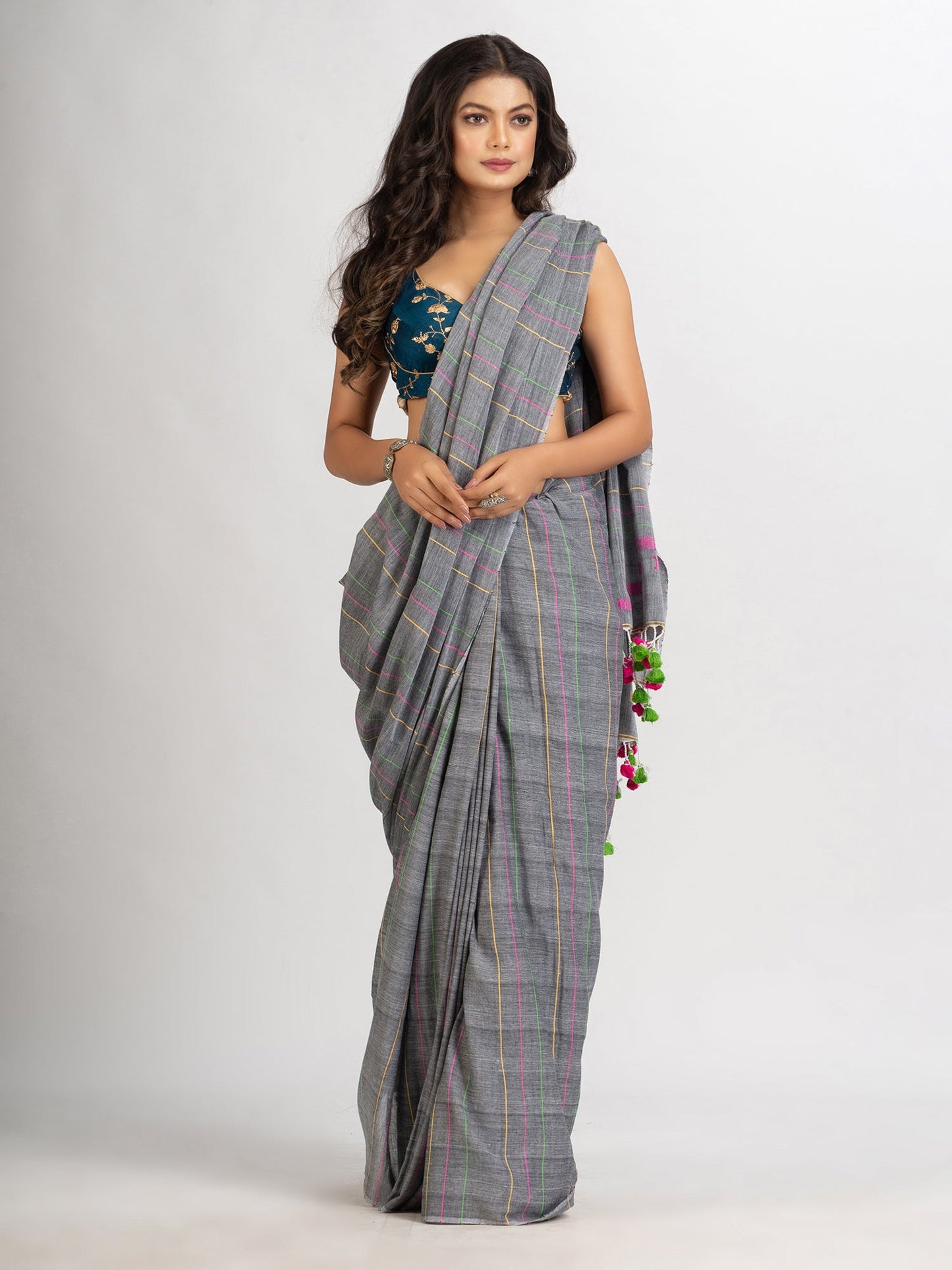 Women's Gray Handwoven Cotton Jamdani handloom Saree