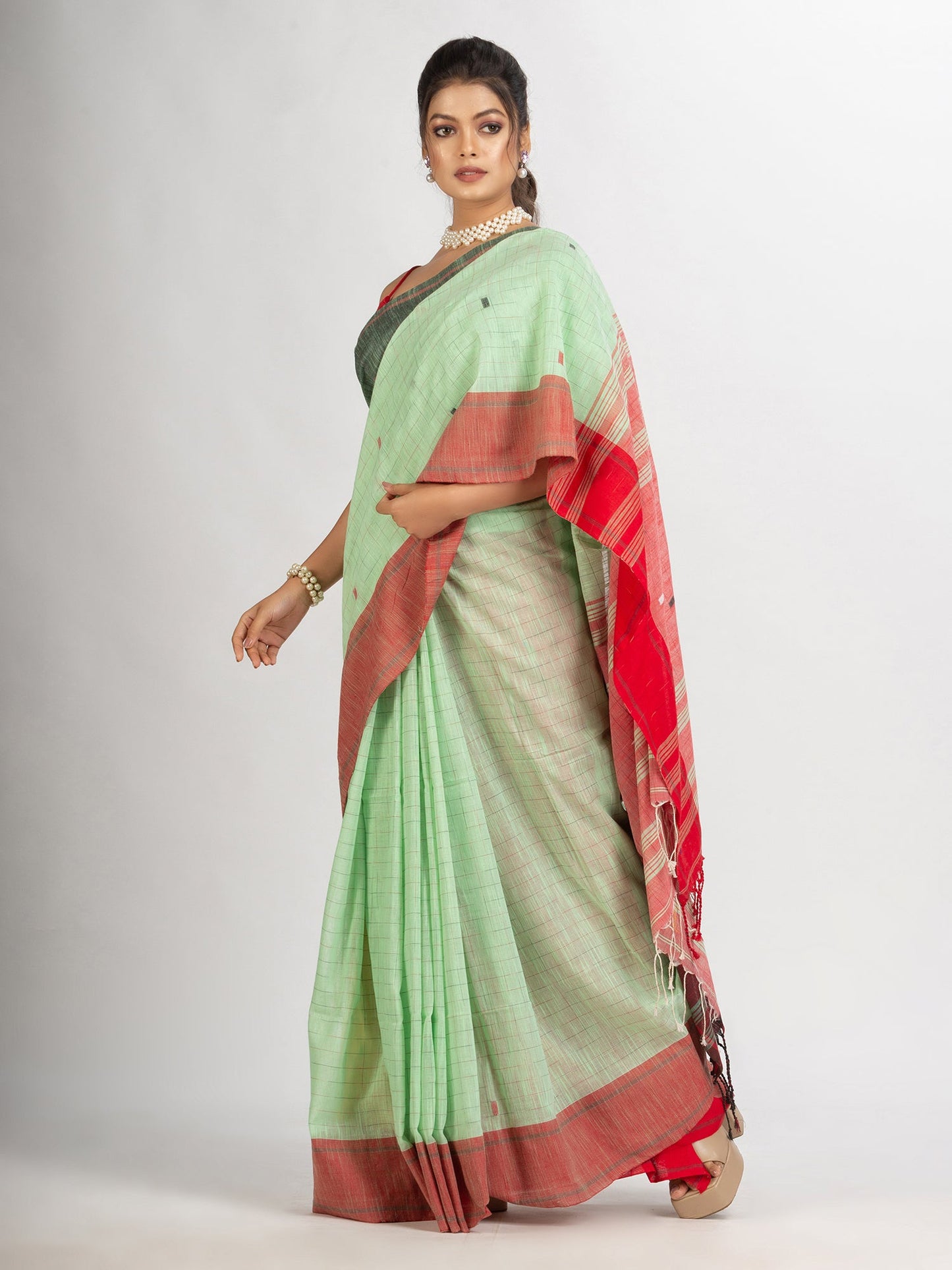 Women's Light Green Handwoven Cotton Jamdani handloom Saree