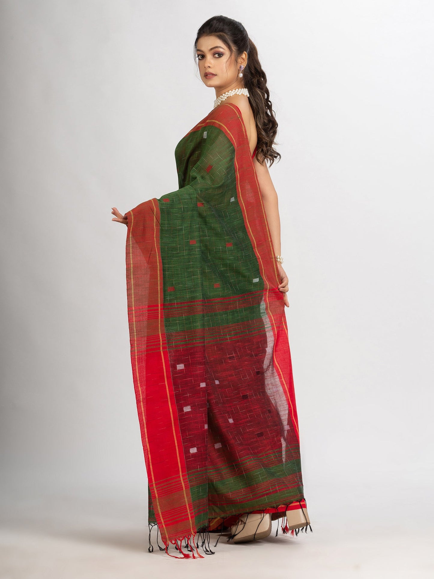 Women's Battle Green Handwoven Cotton Jamdani handloom Saree