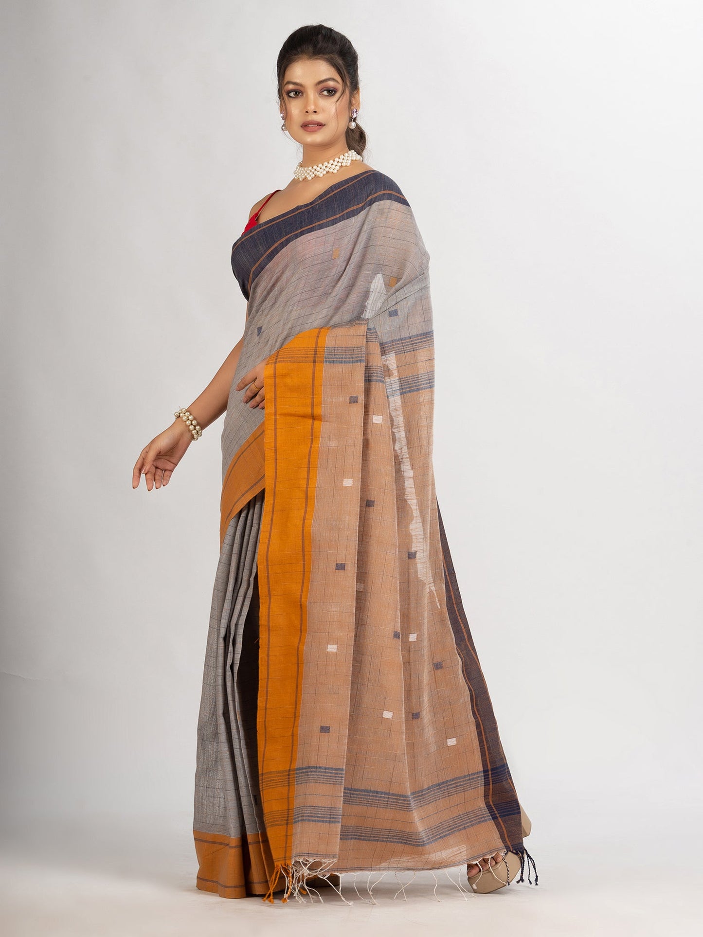 Women's Grey Handwoven Cotton Jamdani handloom Saree