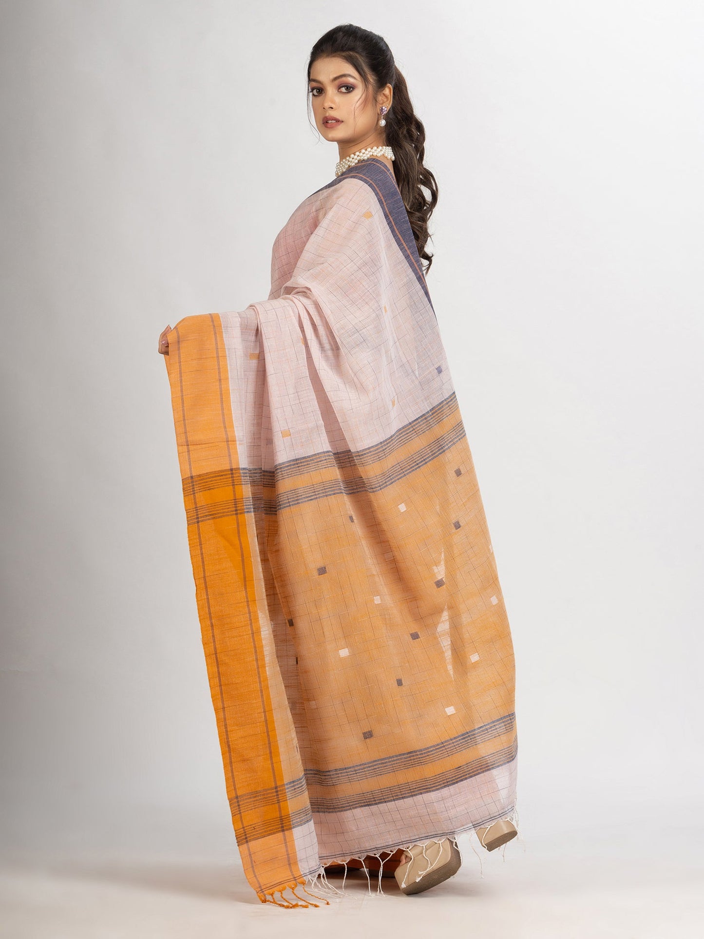 Women's Faded Pink Handwoven Cotton Jamdani handloom Saree