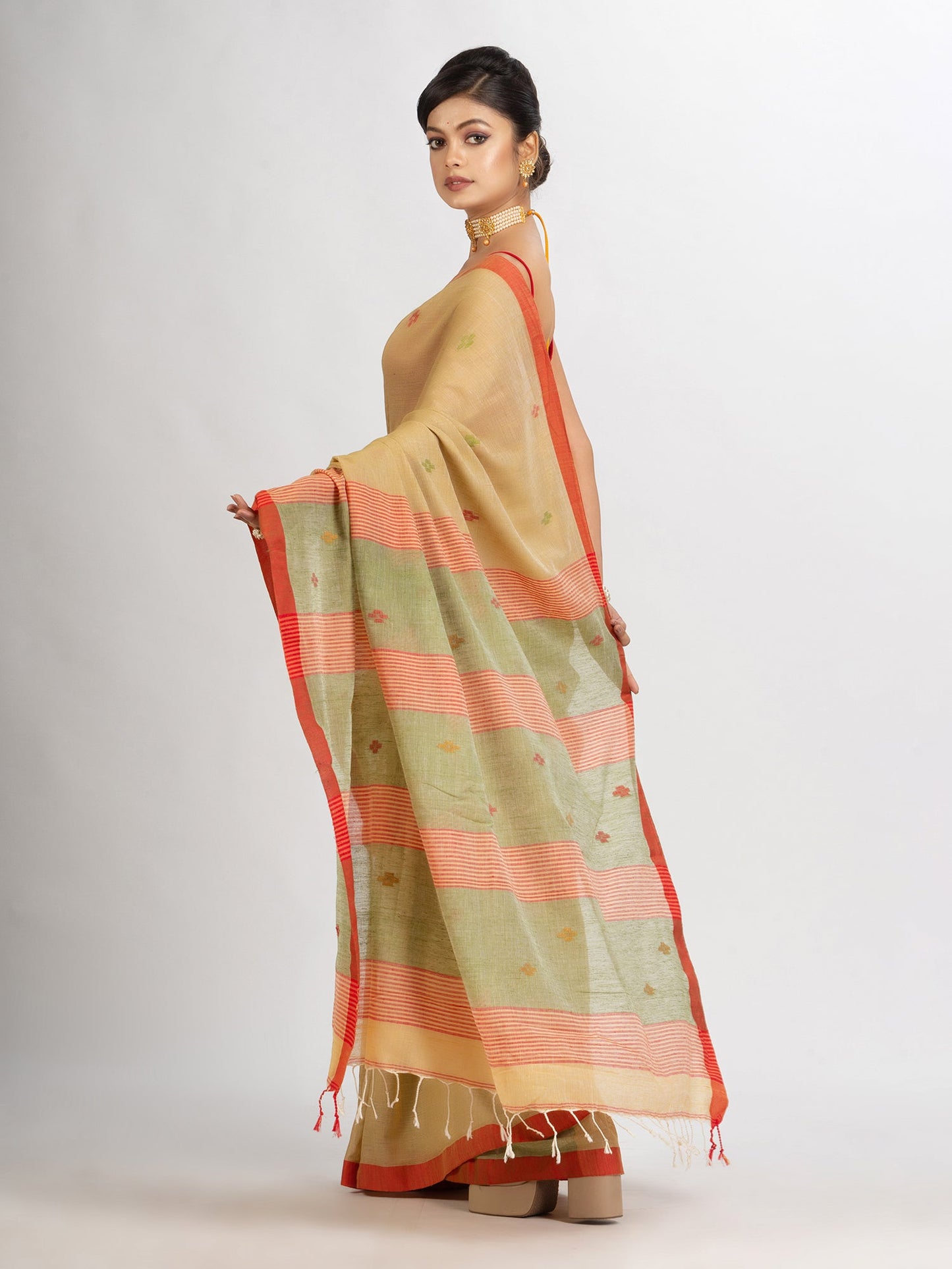 Women's Natural Tussar Colour Handwoven Cotton Jamdani handloom Saree