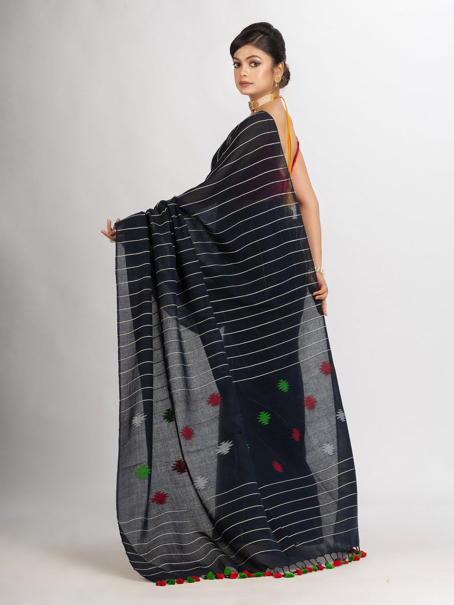 Women's Black Handwoven Cotton Jamdani handloom Saree
