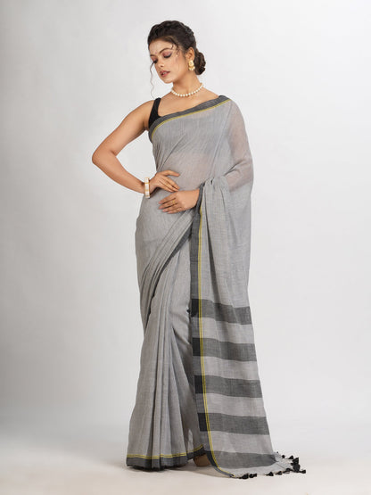 Women's White And Black Cotton Check Handloom Saree