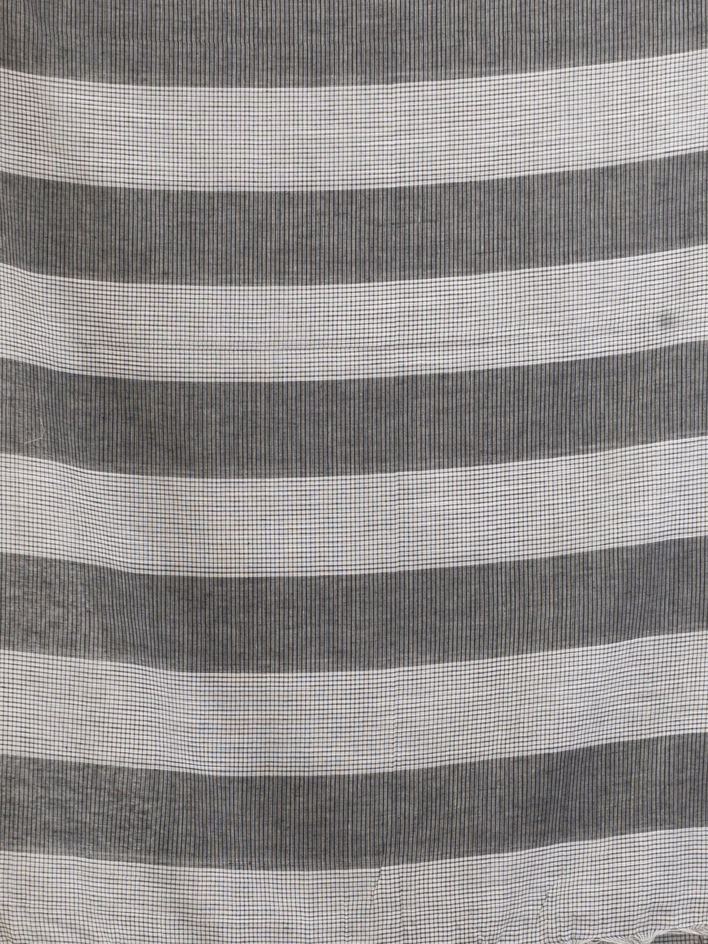 Women's White And Black Cotton Check Handloom Saree