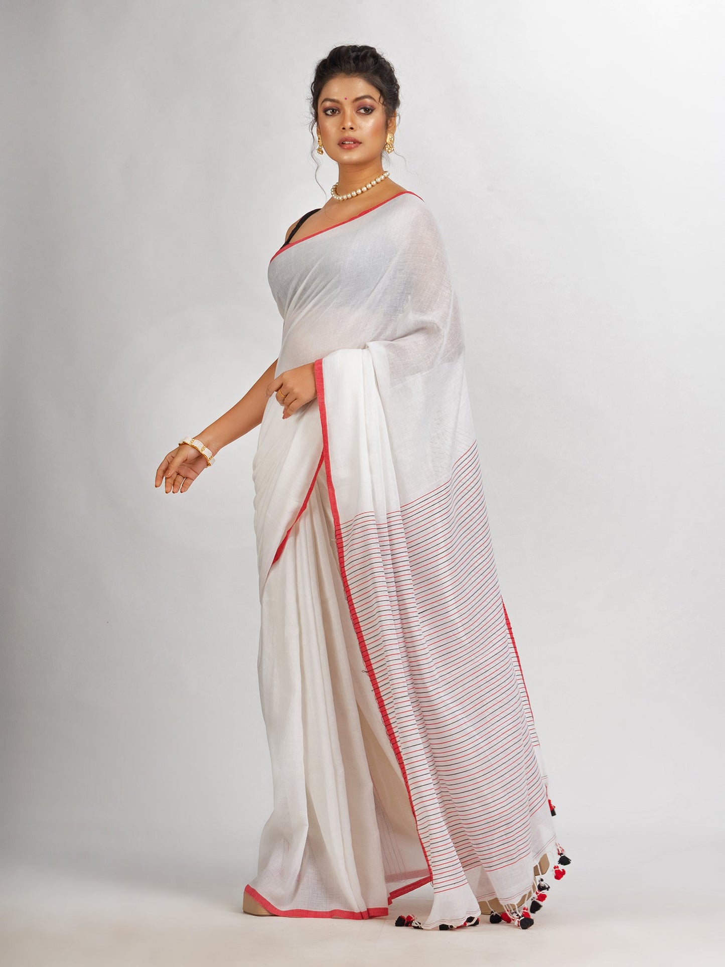 Women's White Handwoven Cotton Stipe handloom Saree