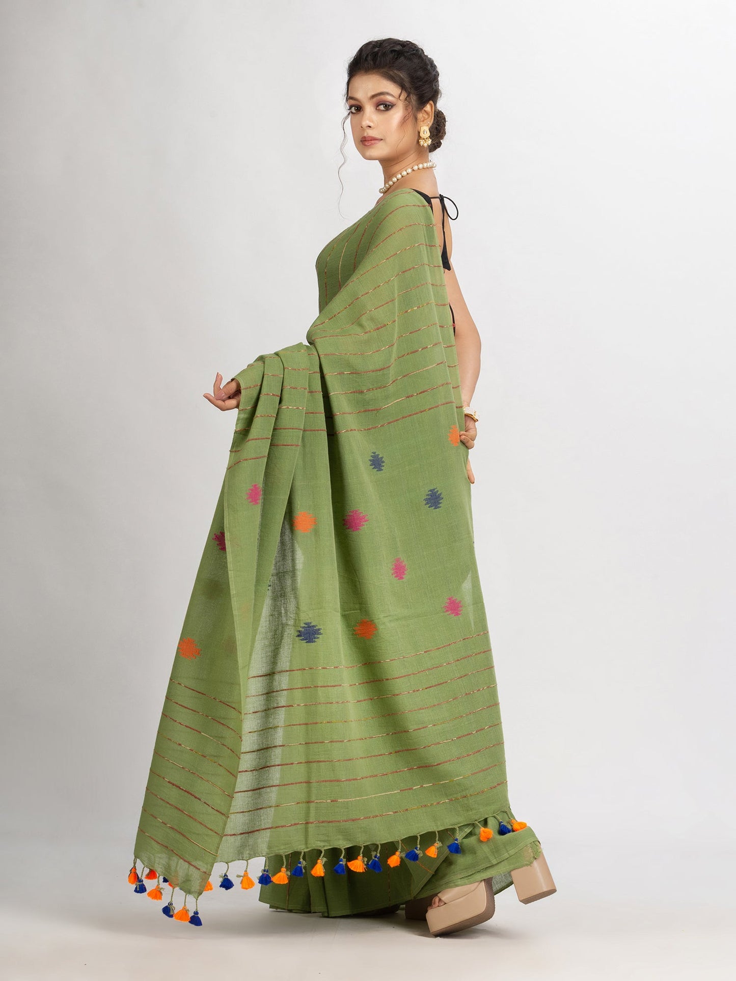 Women's Sage Green Handwoven Cotton Jamdani handloom Saree