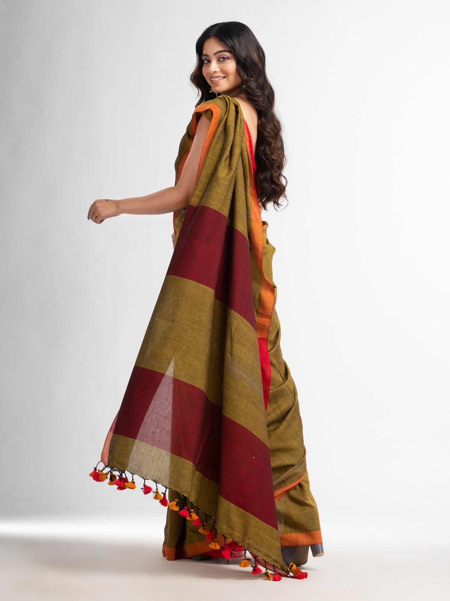 Women's Mastard moklin red border handwoven maslight saree