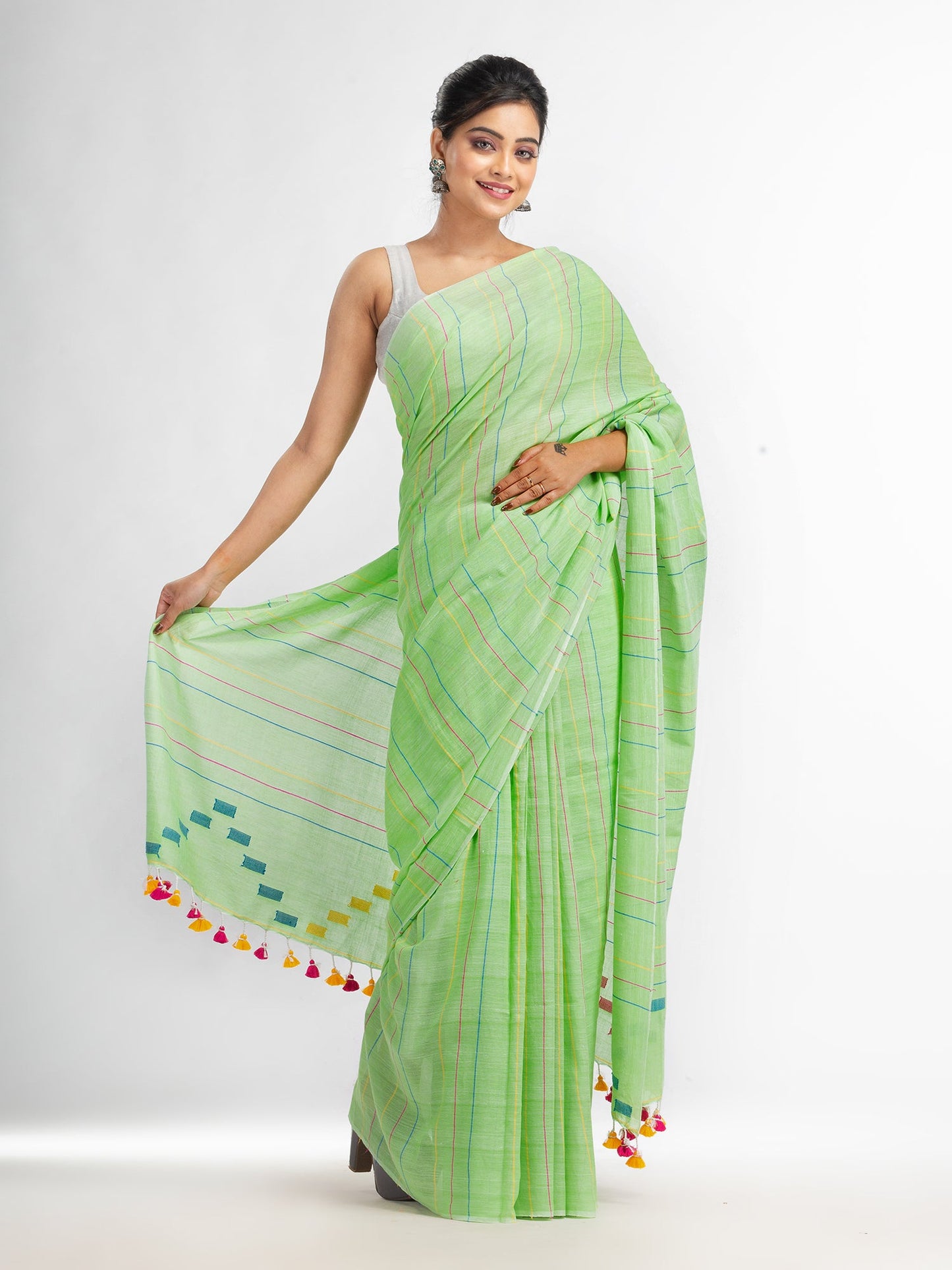 Women's Green Handwoven Cotton Jamdani handloom Saree