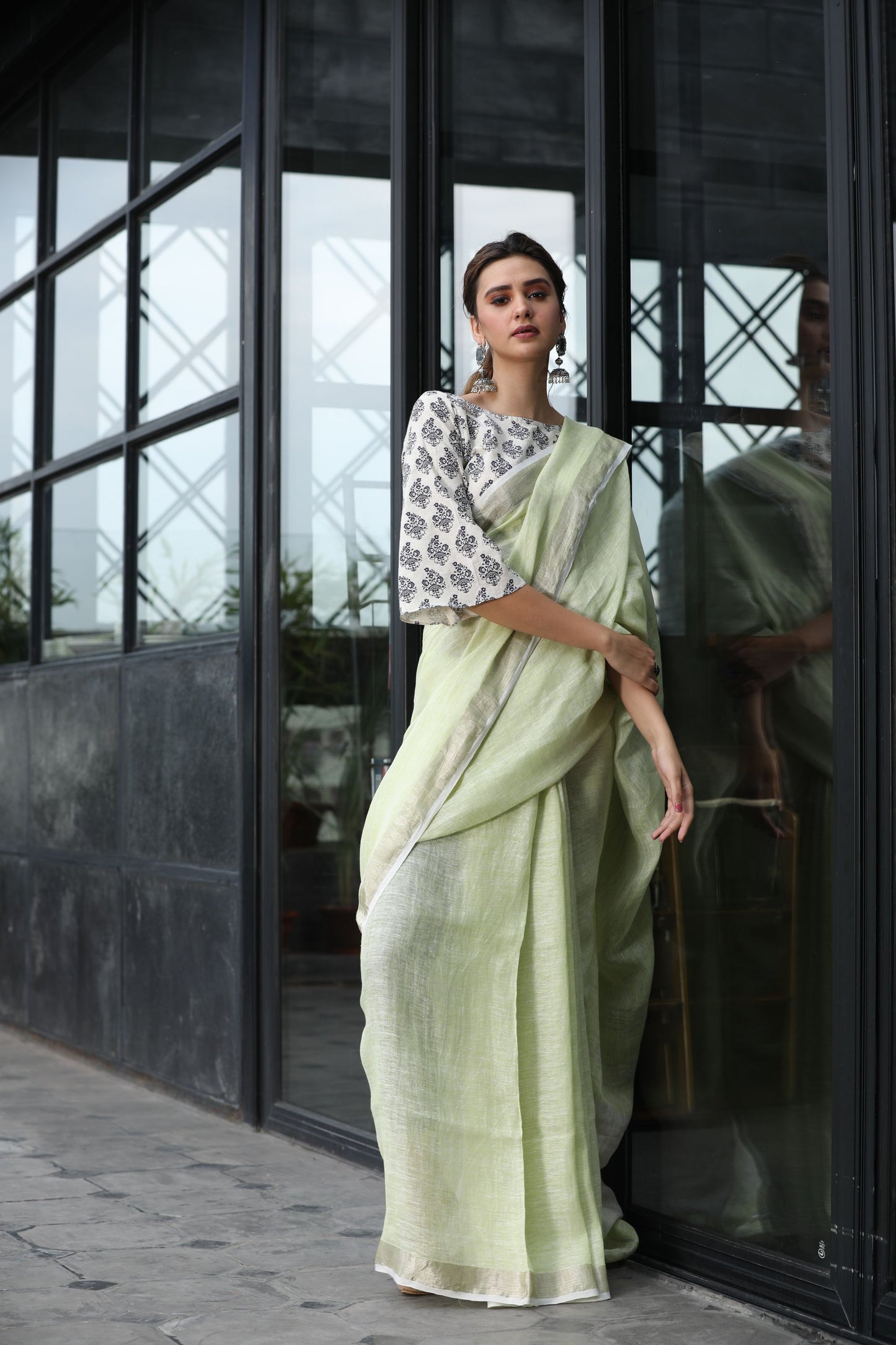 Women's Baby green handwoven linen saree