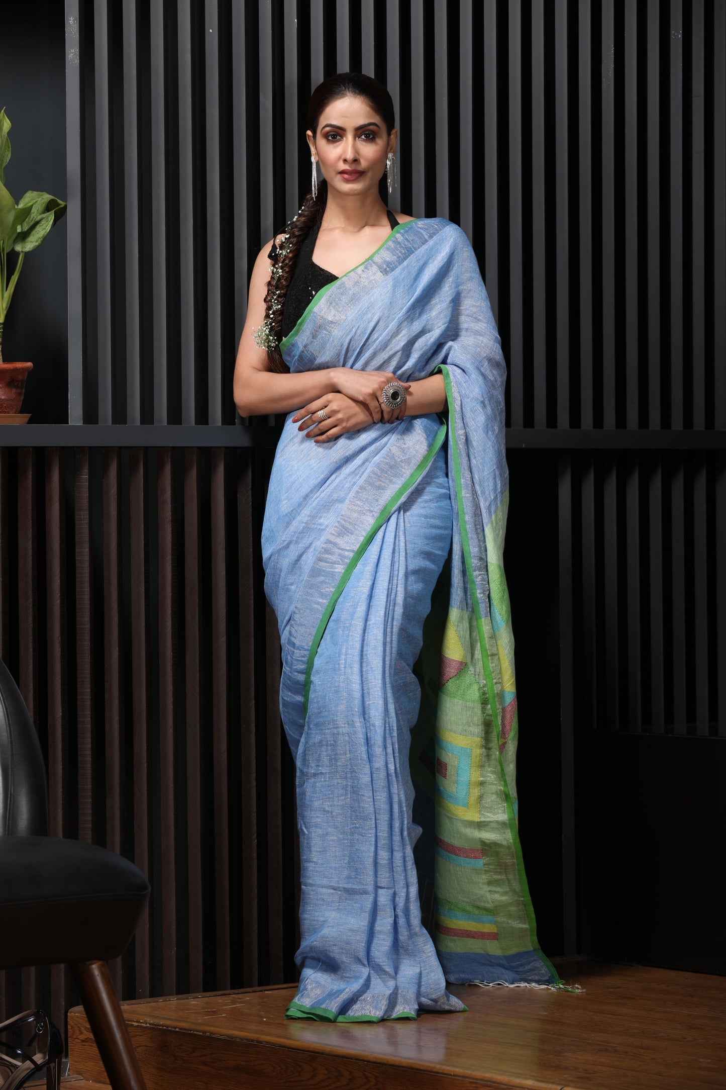 Women's Bleu handwoven linen saree