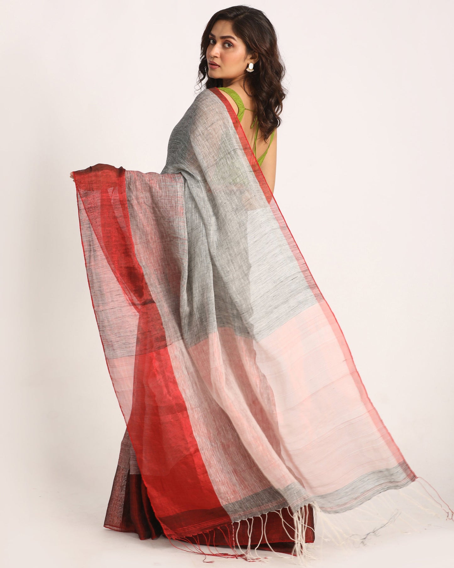 Women's Design Zari Border Grey Handloom Traditional Linen Saree
