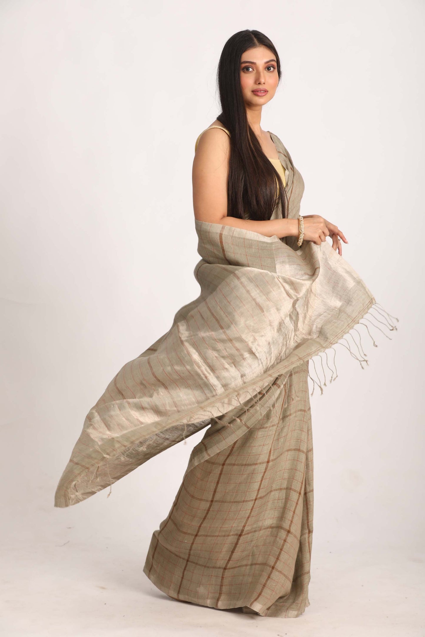 Women's Beige Silver Traditional Handloom Check Linen Saree