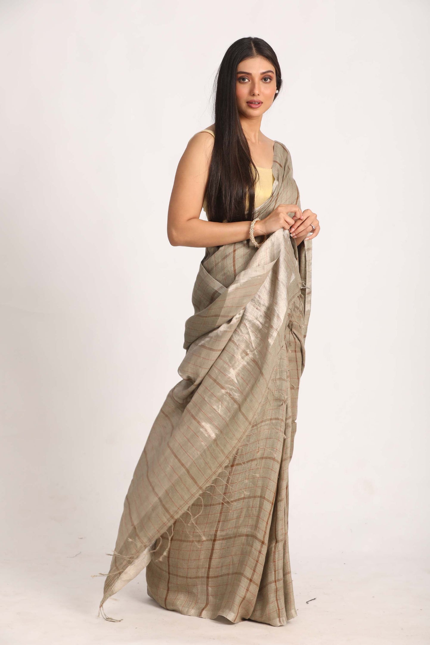 Women's Beige Silver Traditional Handloom Check Linen Saree