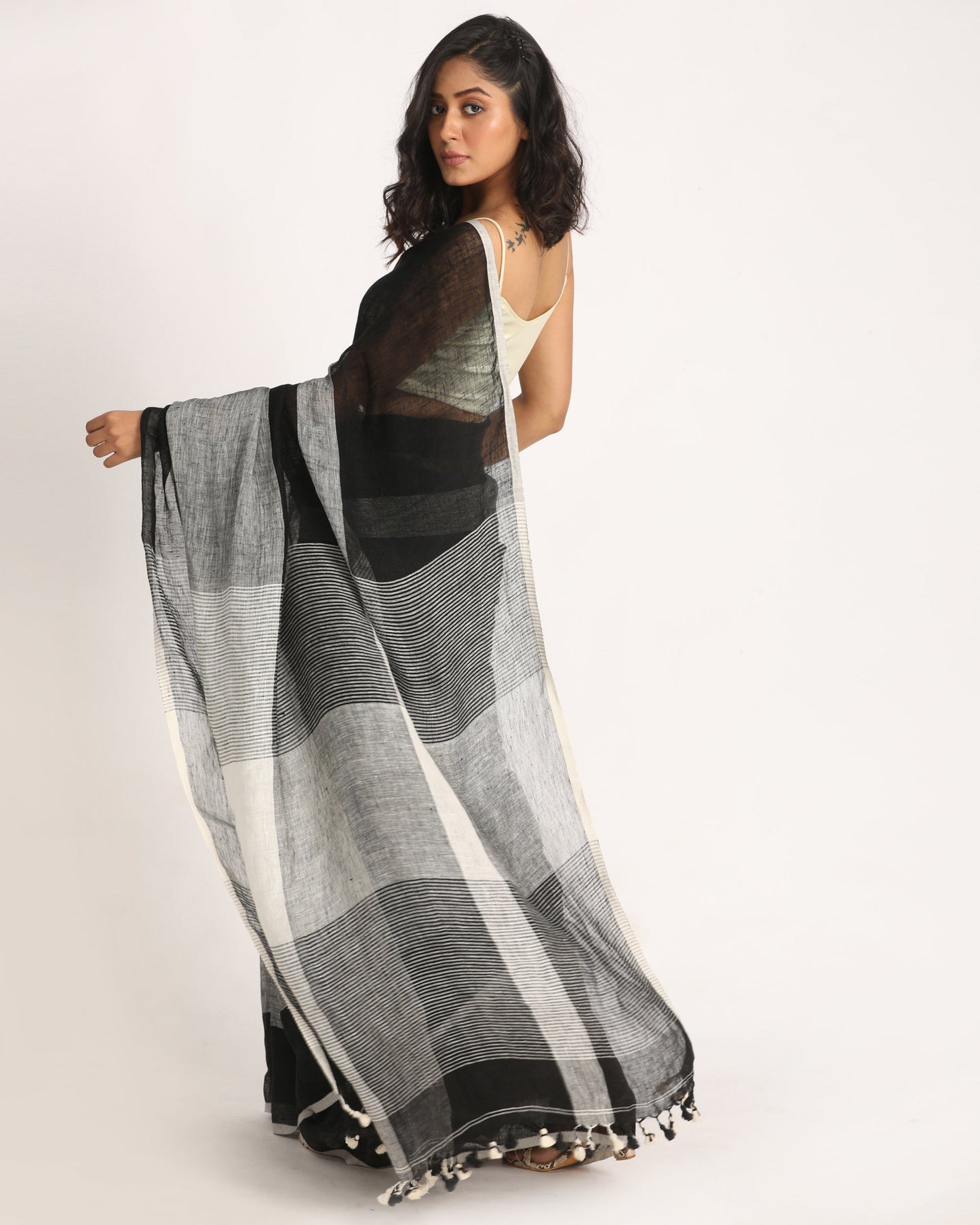 Women's Black Grey Traditional Handloom Linen Saree