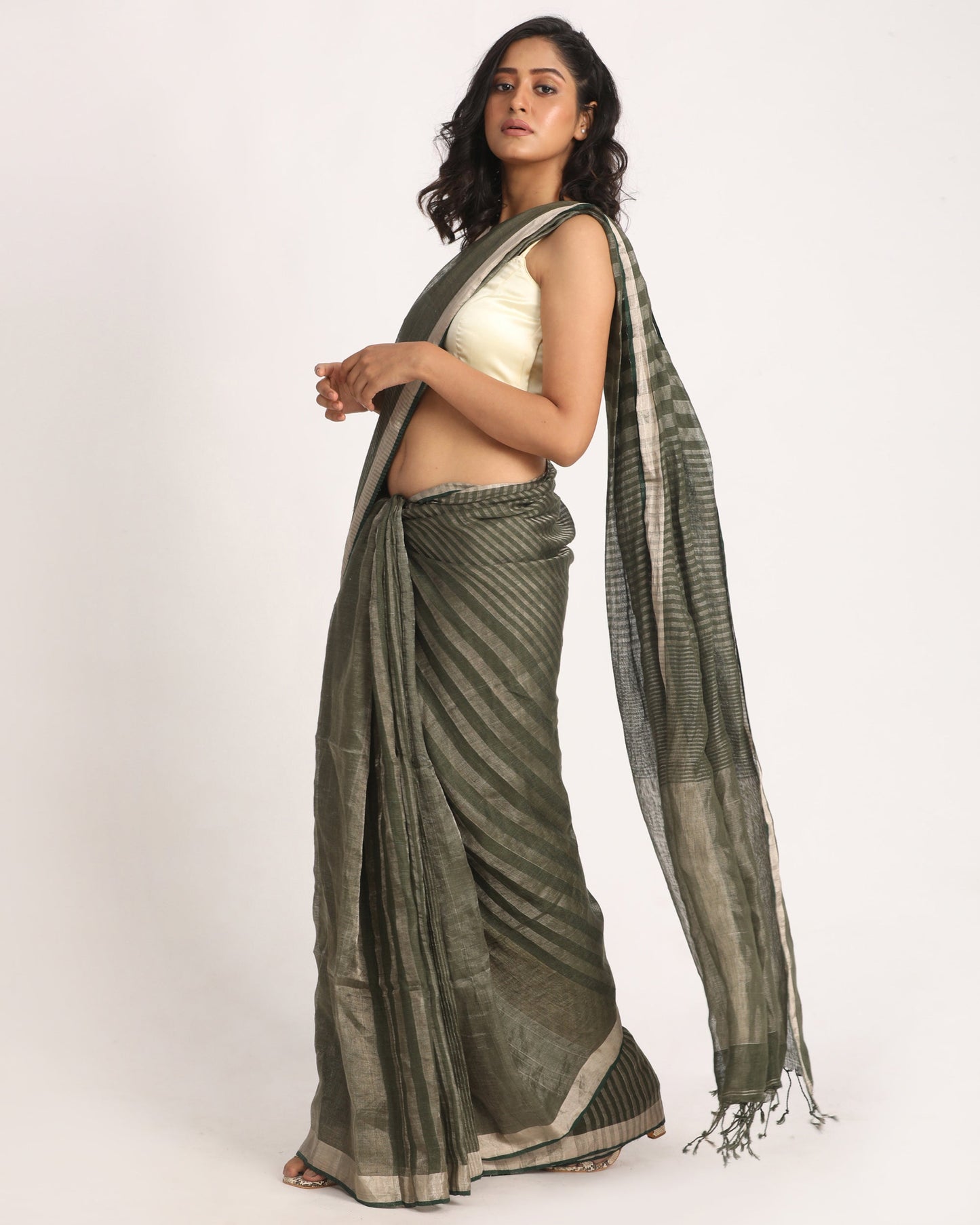 Women's Dark Moss Green Traditional Check Linen Handloom Saree