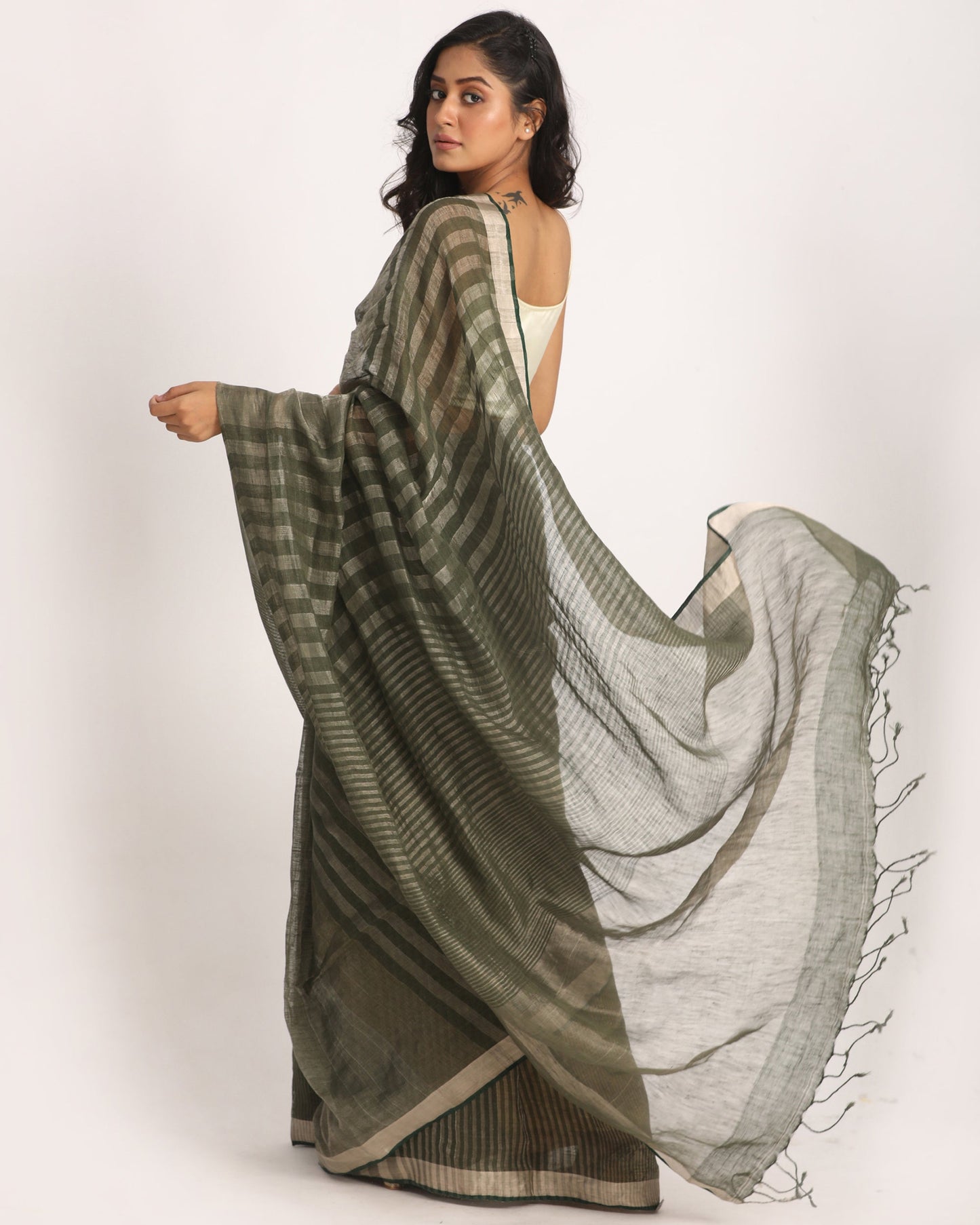Women's Dark Moss Green Traditional Check Linen Handloom Saree