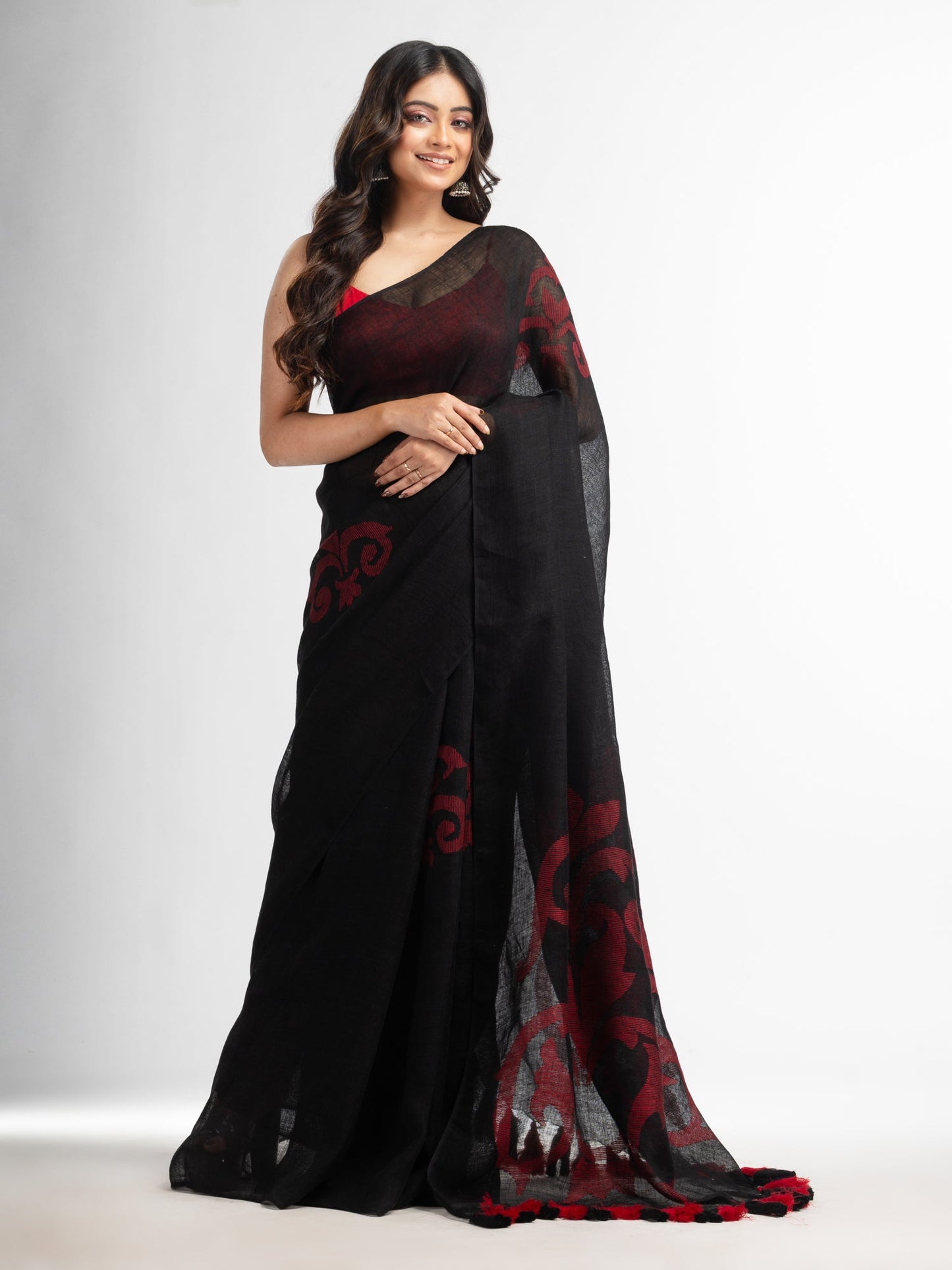 Women's Black jamdani handwoven linen saree