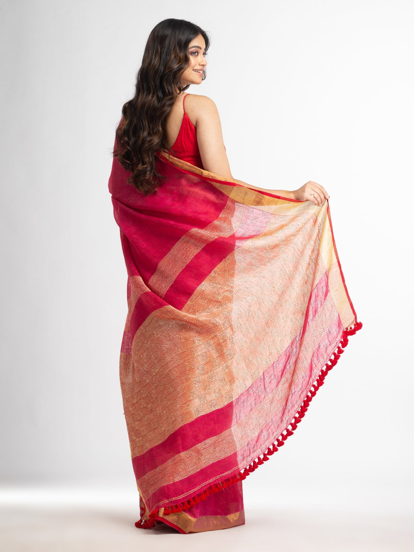 Women's Rani all body jacquard weaving silver zari pallu with gold zari border handwoven linen saree