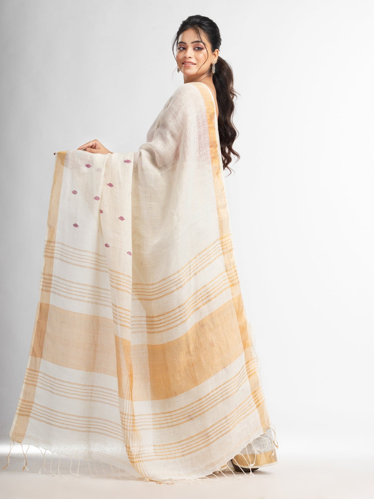 Women's white half body buti with gold zari pallu in gold zari border handwoven linen saree