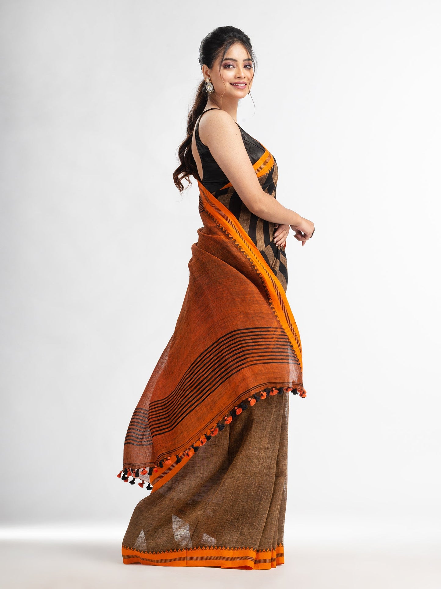 Women's Sunset Brown all body stipe with rust pallu in jacquard boeder handwoven linen saree