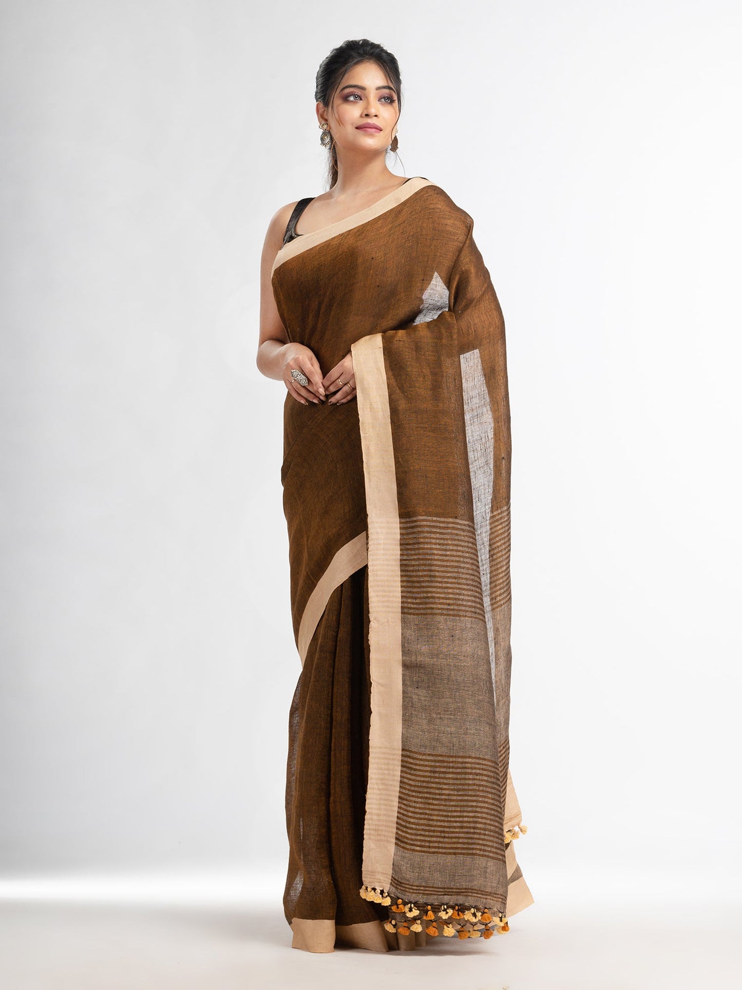 Women's Brown with multi colour pallu in solit boeder handwoven linen saree