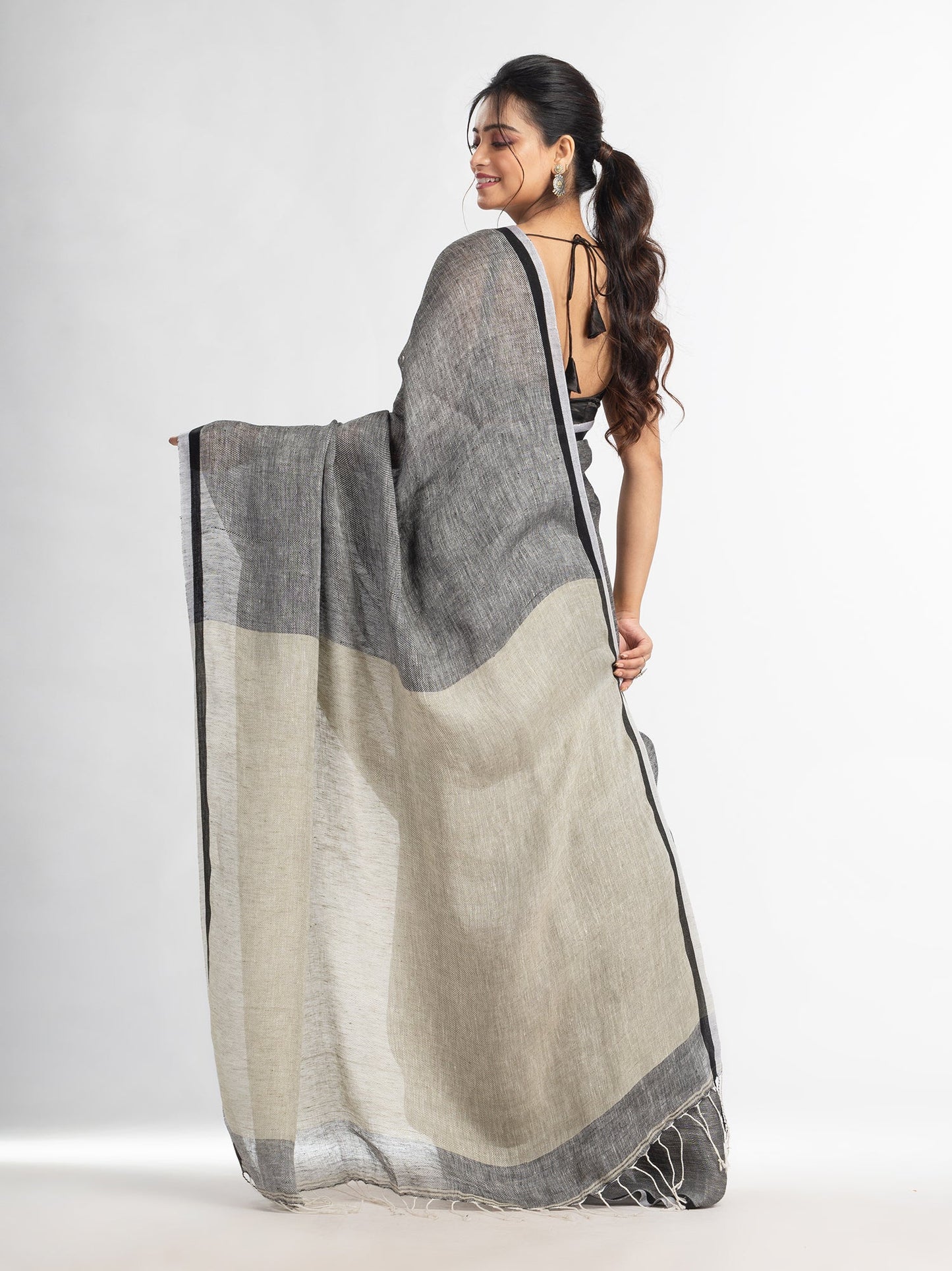 Women's Grey twill weaving with sage green pallu in white and black border handwoven linen saree