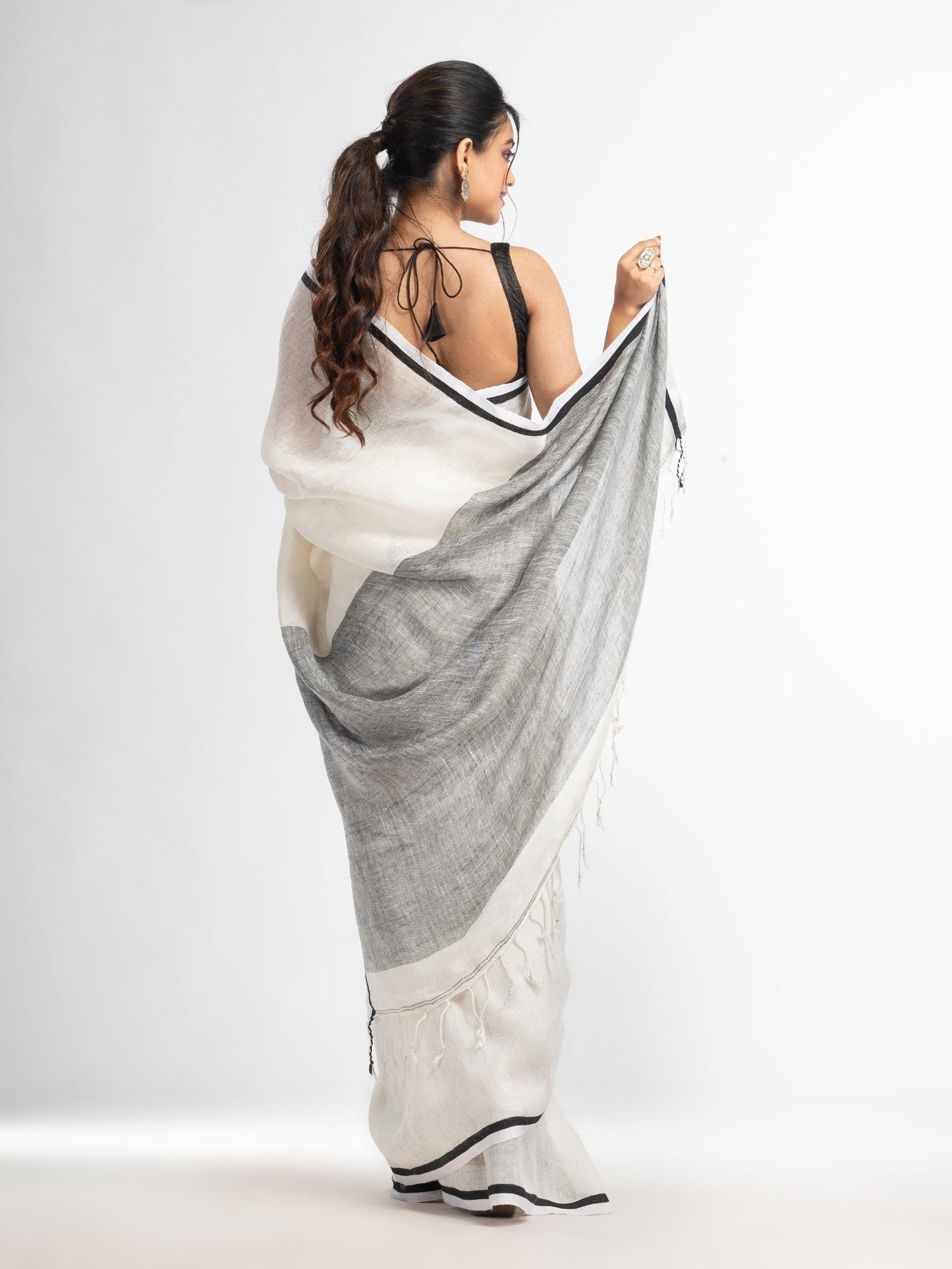 Women's White twill weaving with black pallu in white and black border handwoven linen saree