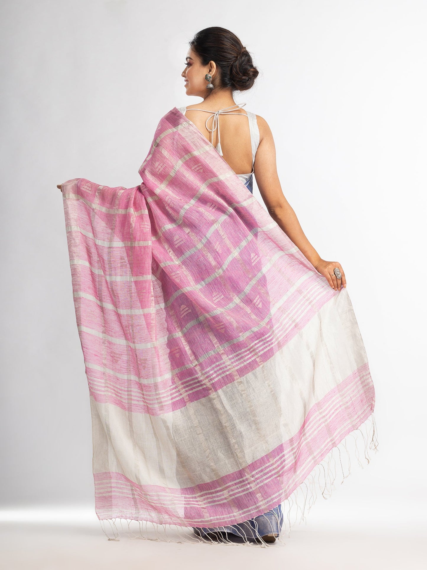 Women's Drak sky pink half and half ziri check with silver zari pallu in zari border handwoven linen saree