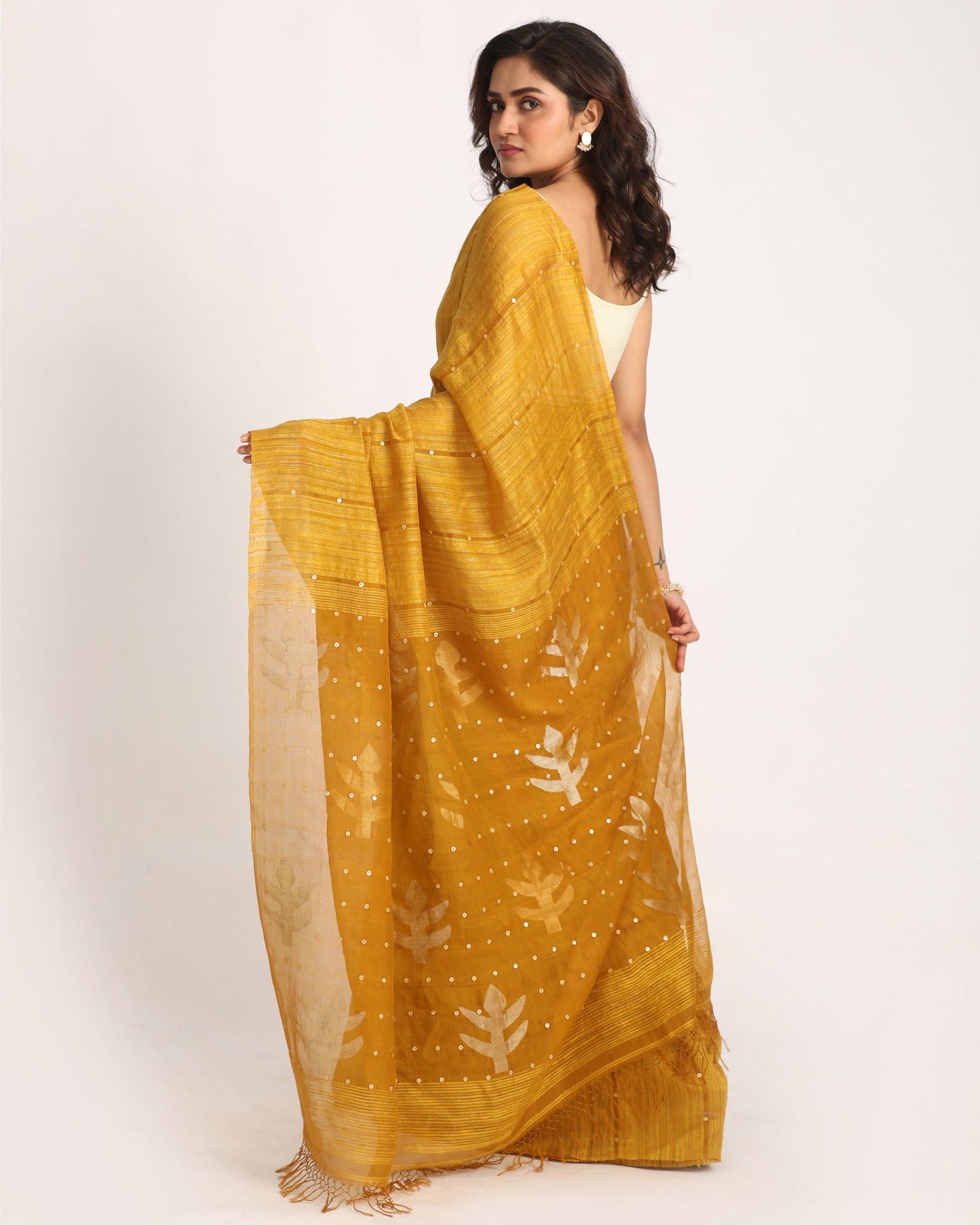 Women's Yellow Matka Silk Handloom Traditional Chumki Jamdani Saree